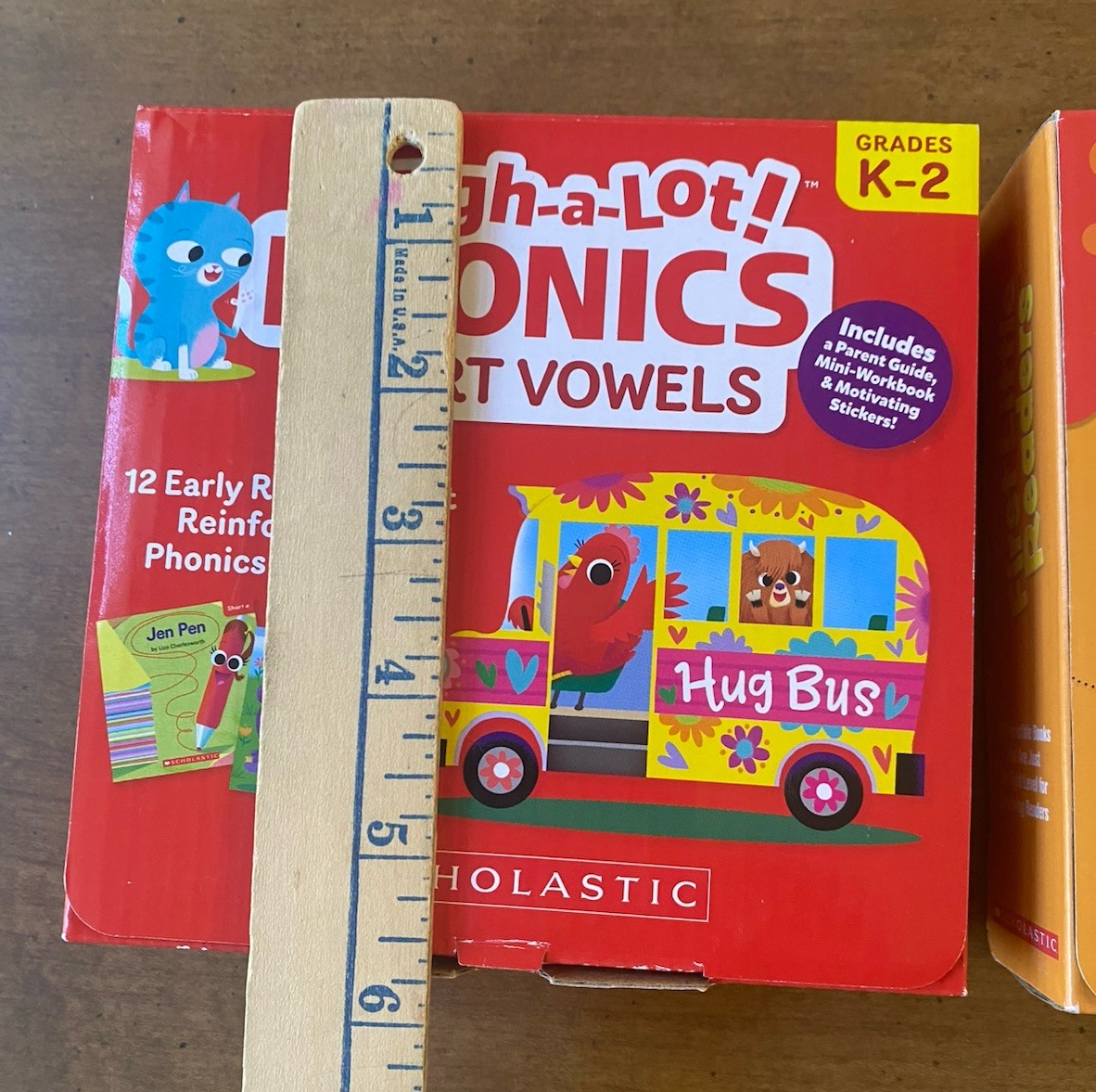 Laugh-A-Lot Phonics: Short Vowels Set & First little Readers Guided Level A Box