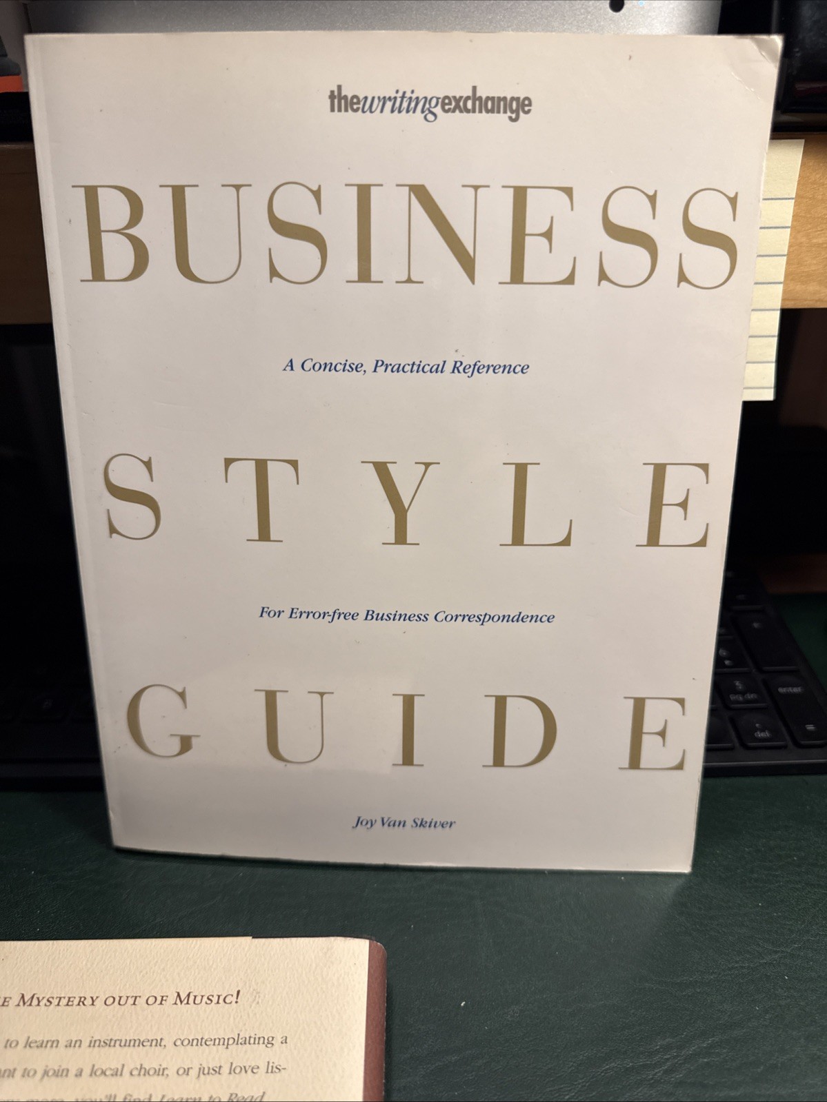 Writing Exchange Business Style Guide : A Concise, Practical Reference for…