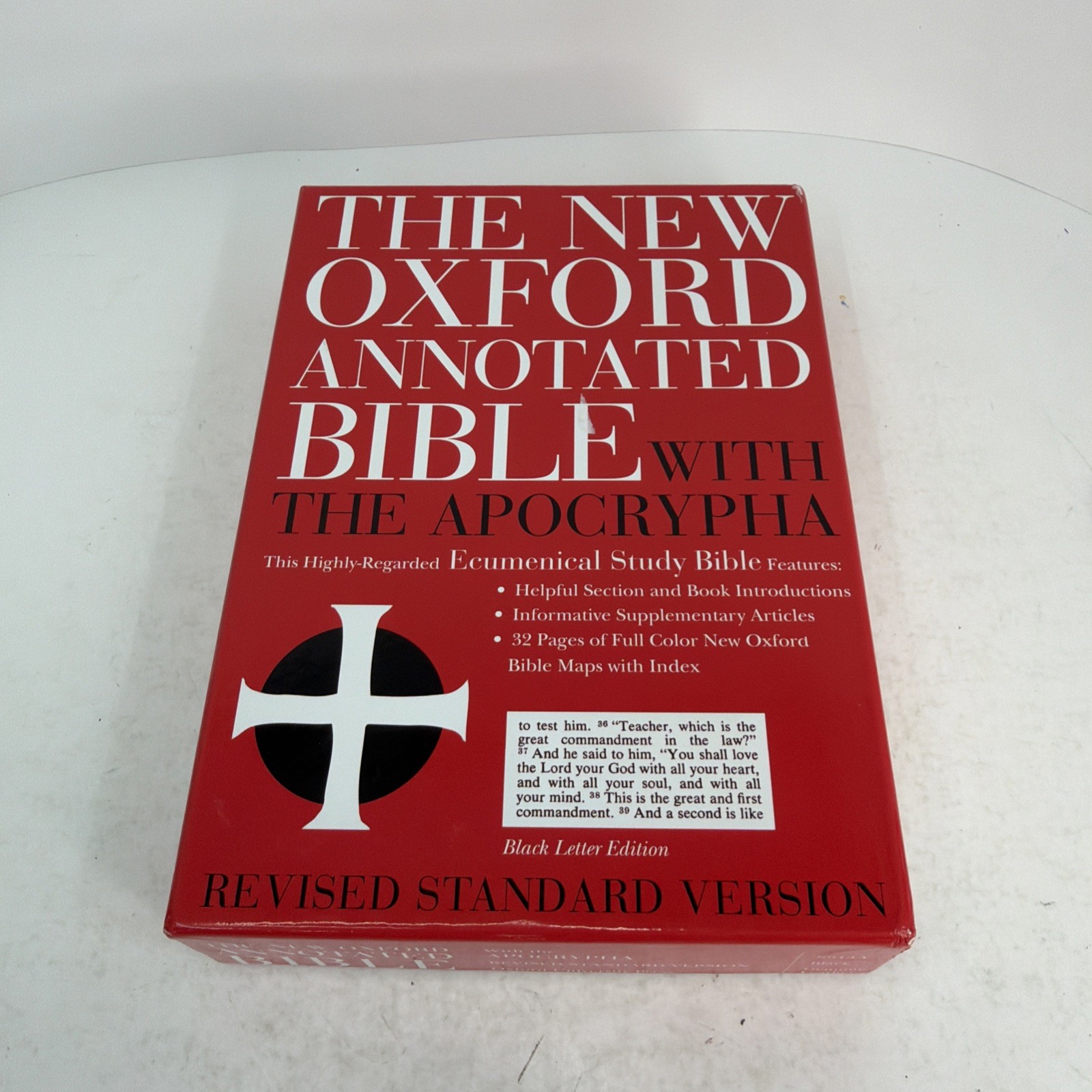 New Oxford Annotated Bible with Apocrypha Revised Standard Version Black Leather