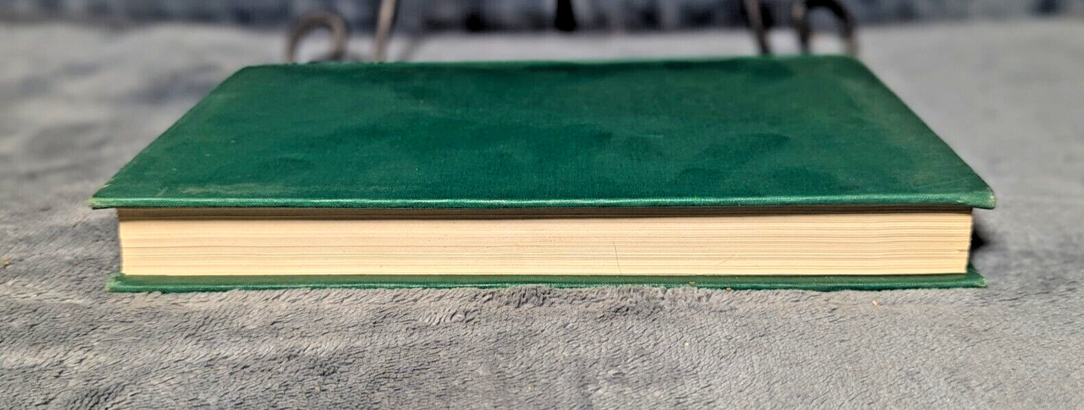 Cosmic rays, The Commonwealth Library Selected Readings in physics 1972 1st Ed
