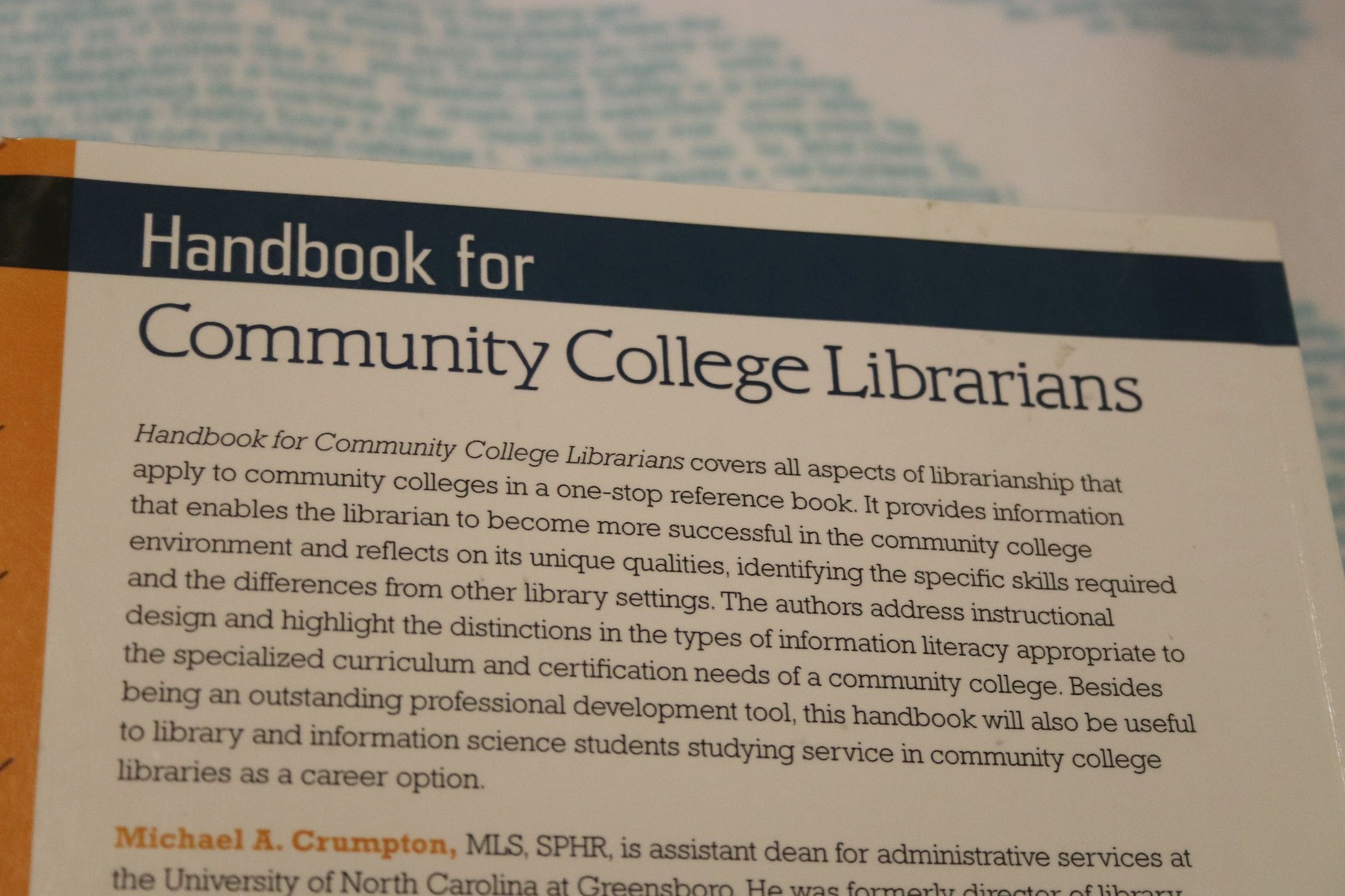 Handbook for Community College Librarians Nora J., Crumpton, Michael Ex-library