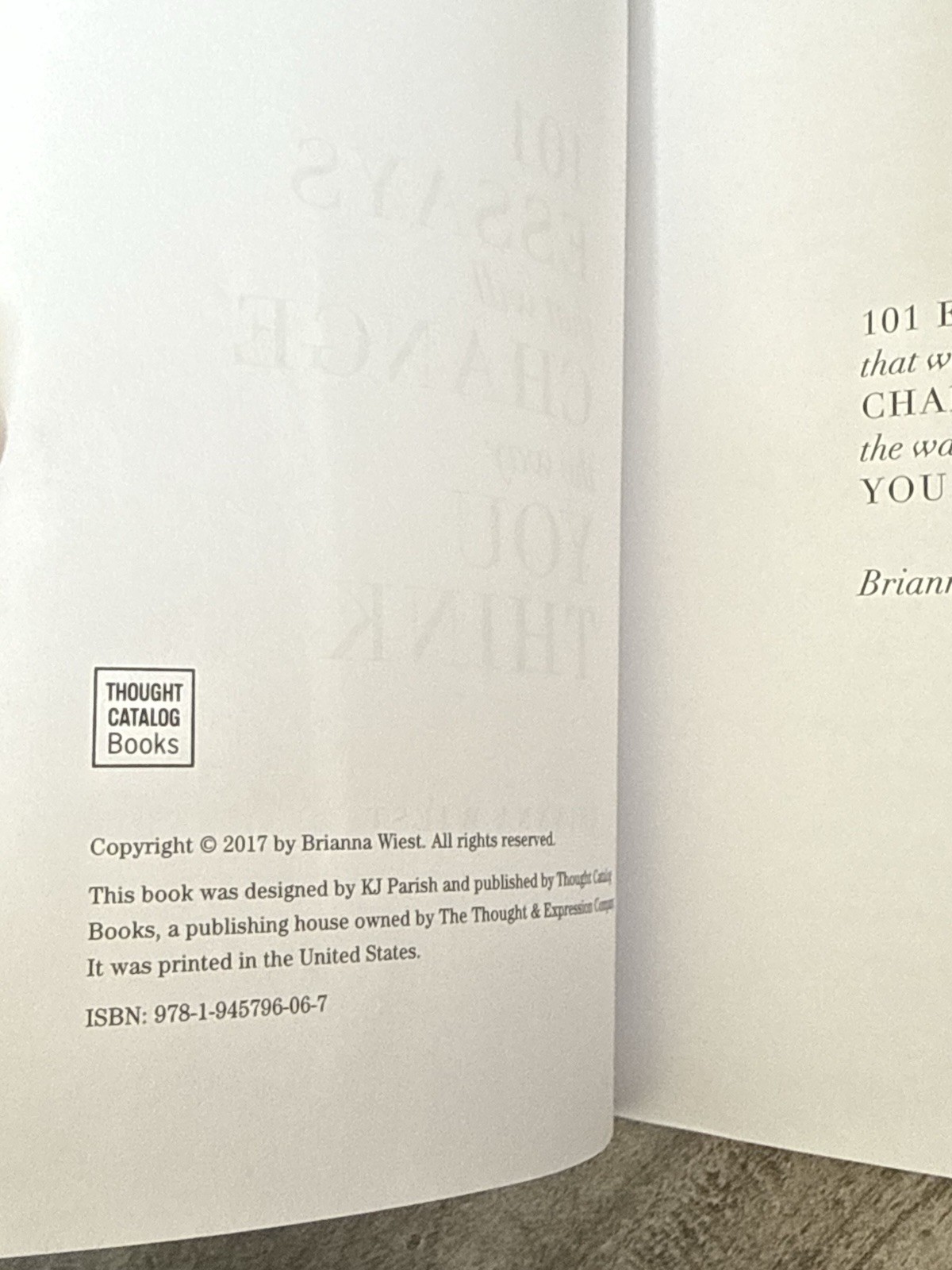 🍏 101 Essays That Will Change The Way You Think – Perfect Paperback