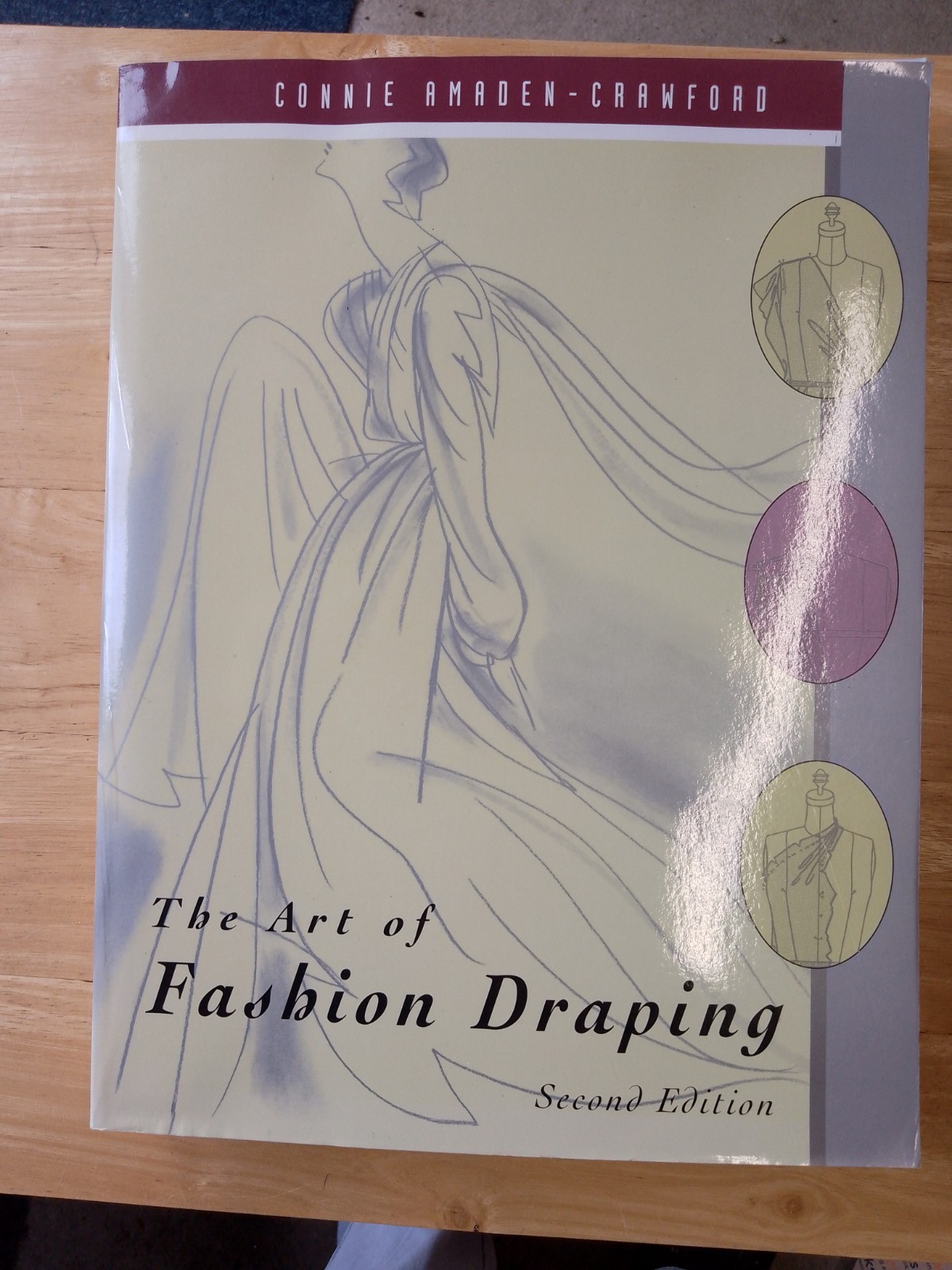 Art of Fashion Draping by Connie Amaden-Crawford 2000 Second edition Textiles