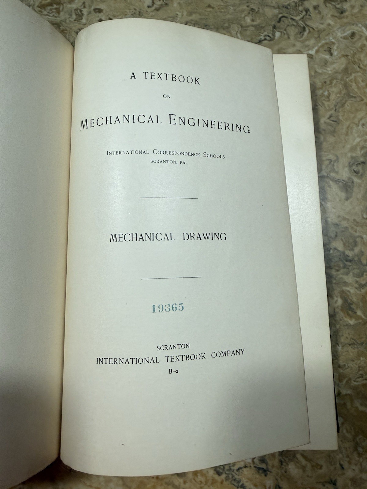 Vintage Mechanical Engineering Book Lot Of 7 HC PB Marks Handbook Mechanics