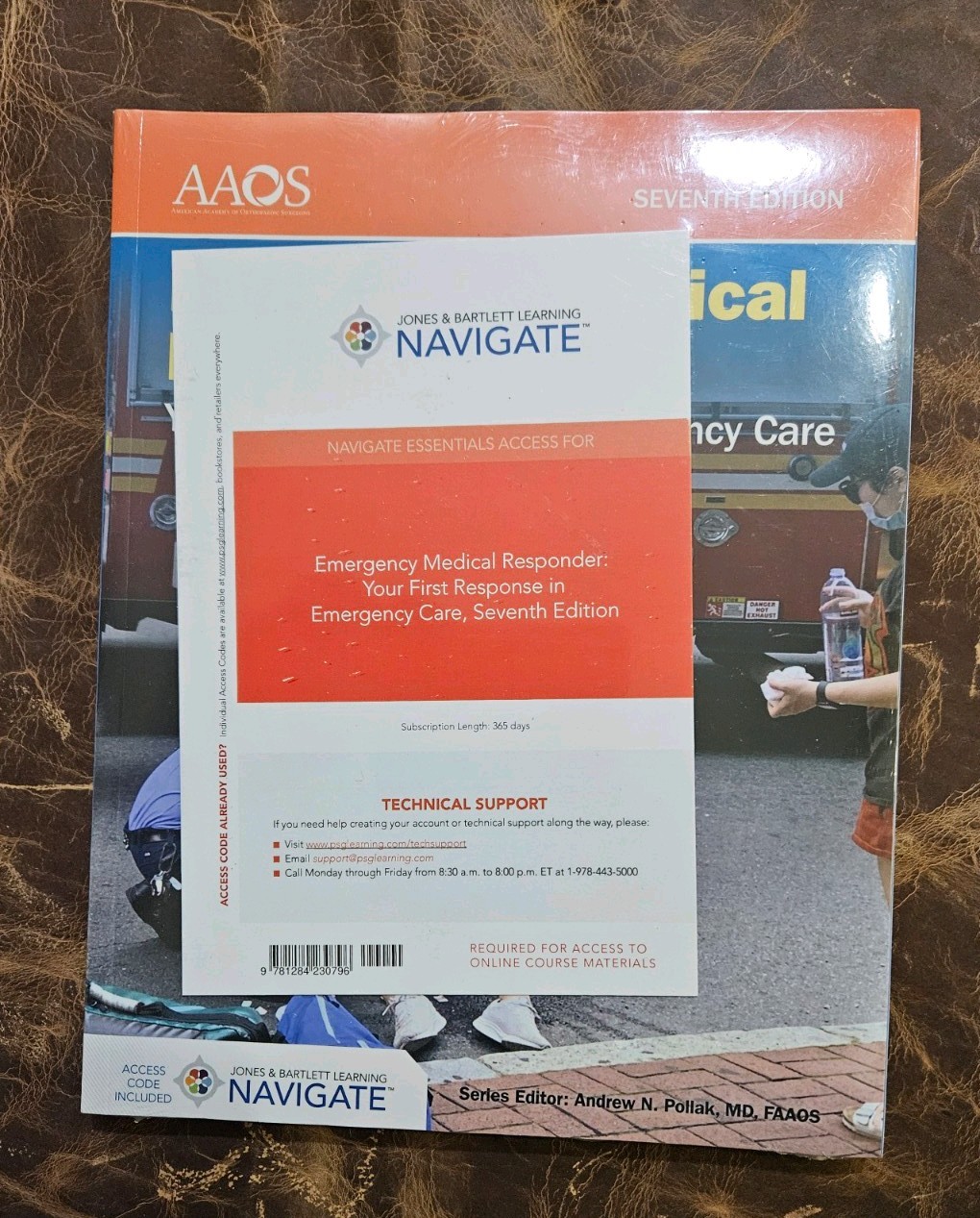 Emergency Medical Responder Workbook by AAOS Seventh Edition With Access Code