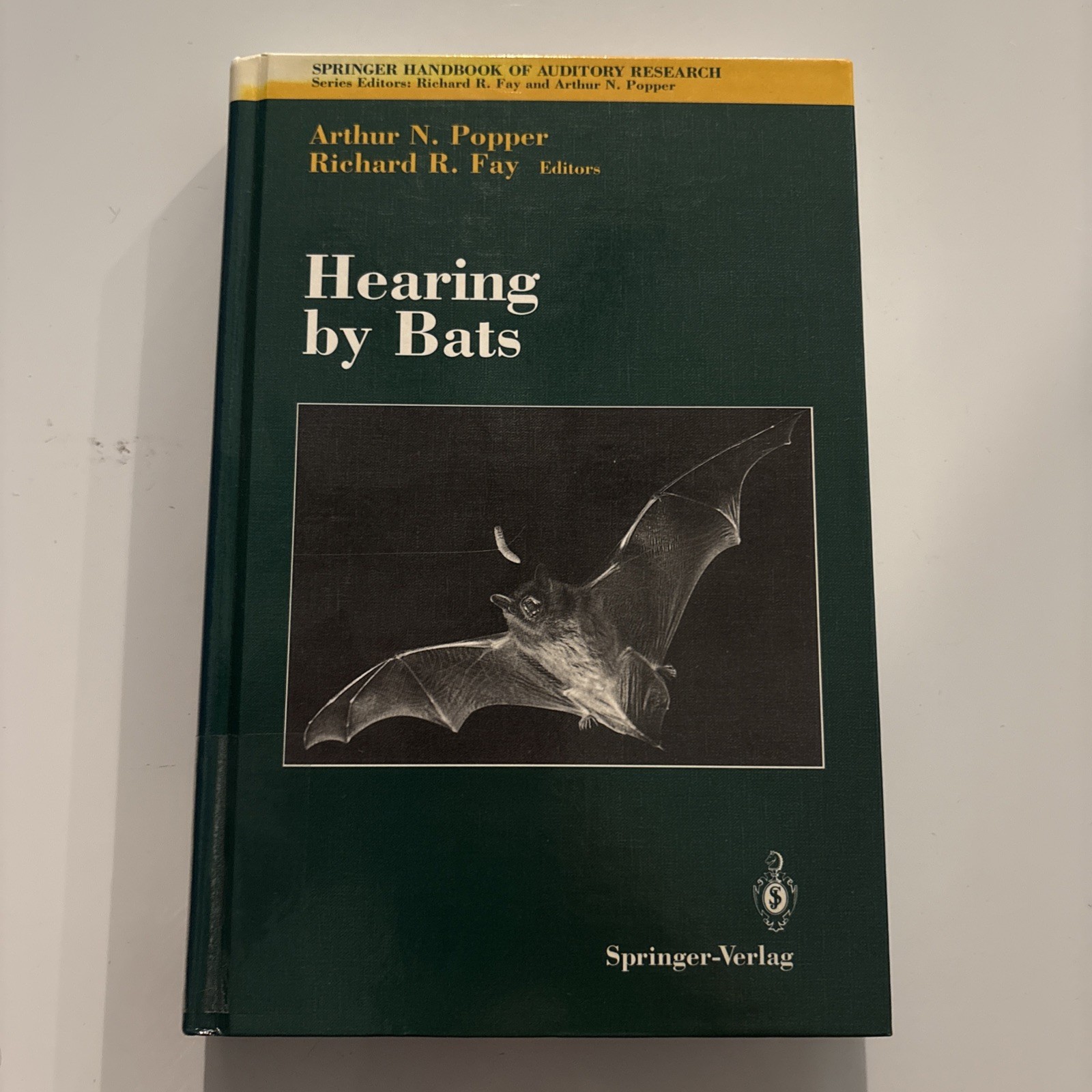 Springer Handbook of Auditory Research Ser.: Hearing by Bats by Richard R….