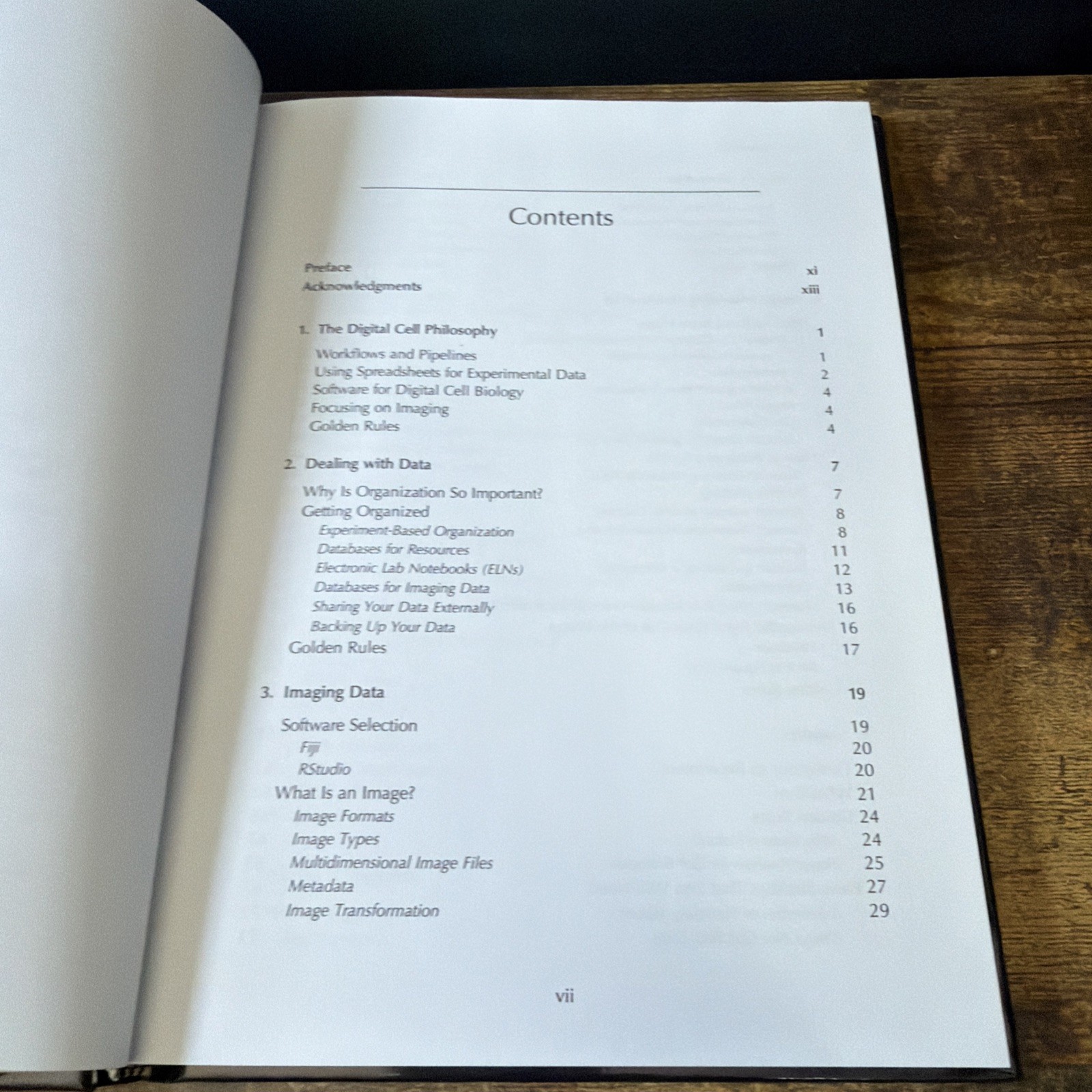 The Digital Cell: Cell Biology as a Data Science (Hardcover, 2020) First Edition