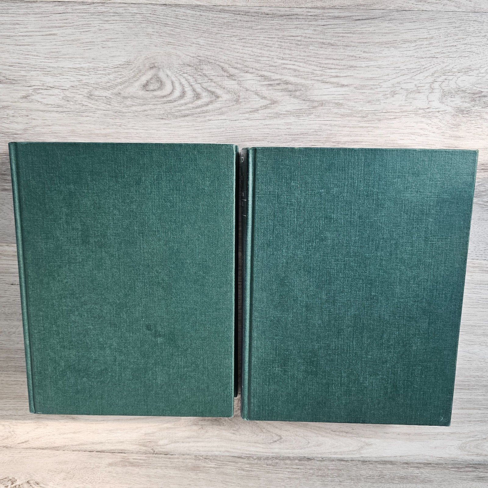 The Biographical Dictionary of Scientists, in 2 volumes, 1st prints