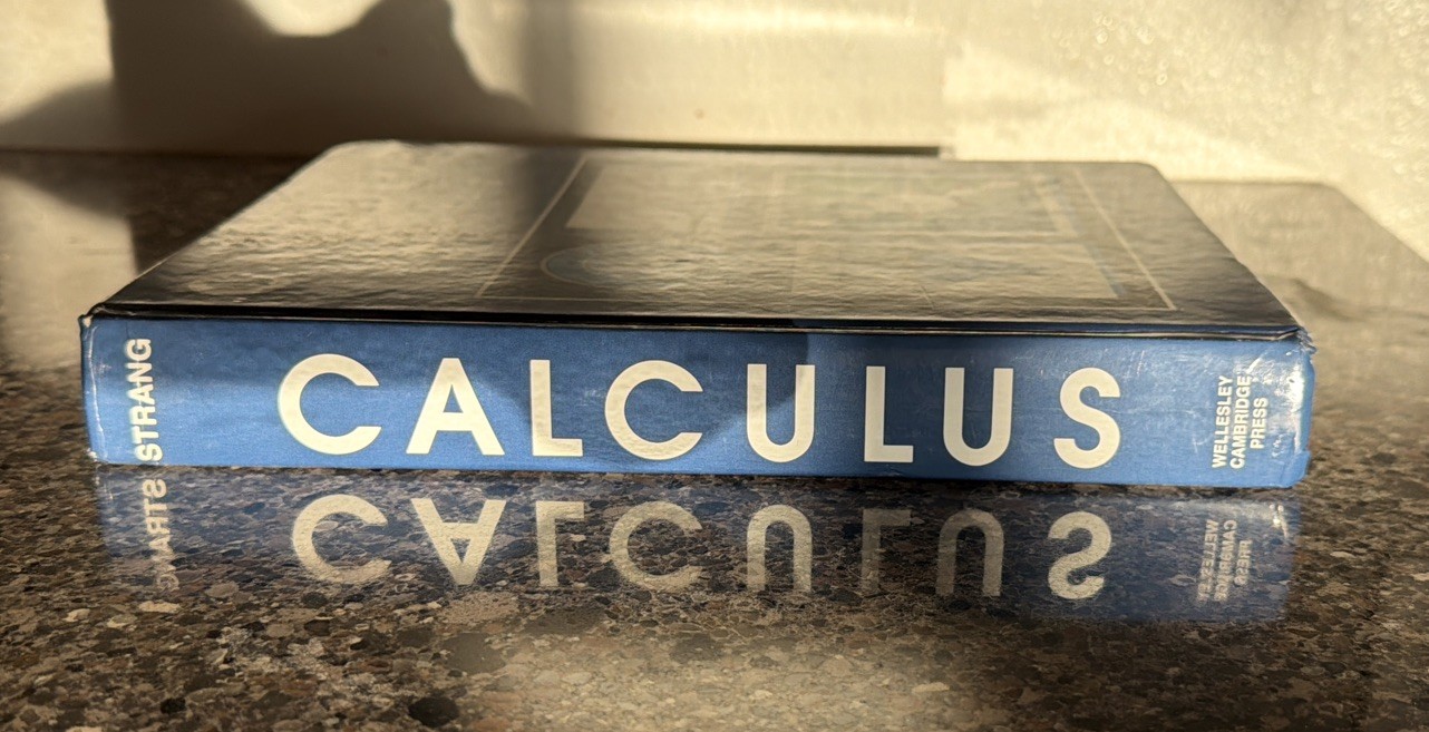 Calculus – Hardcover, by Strang Gilbert –