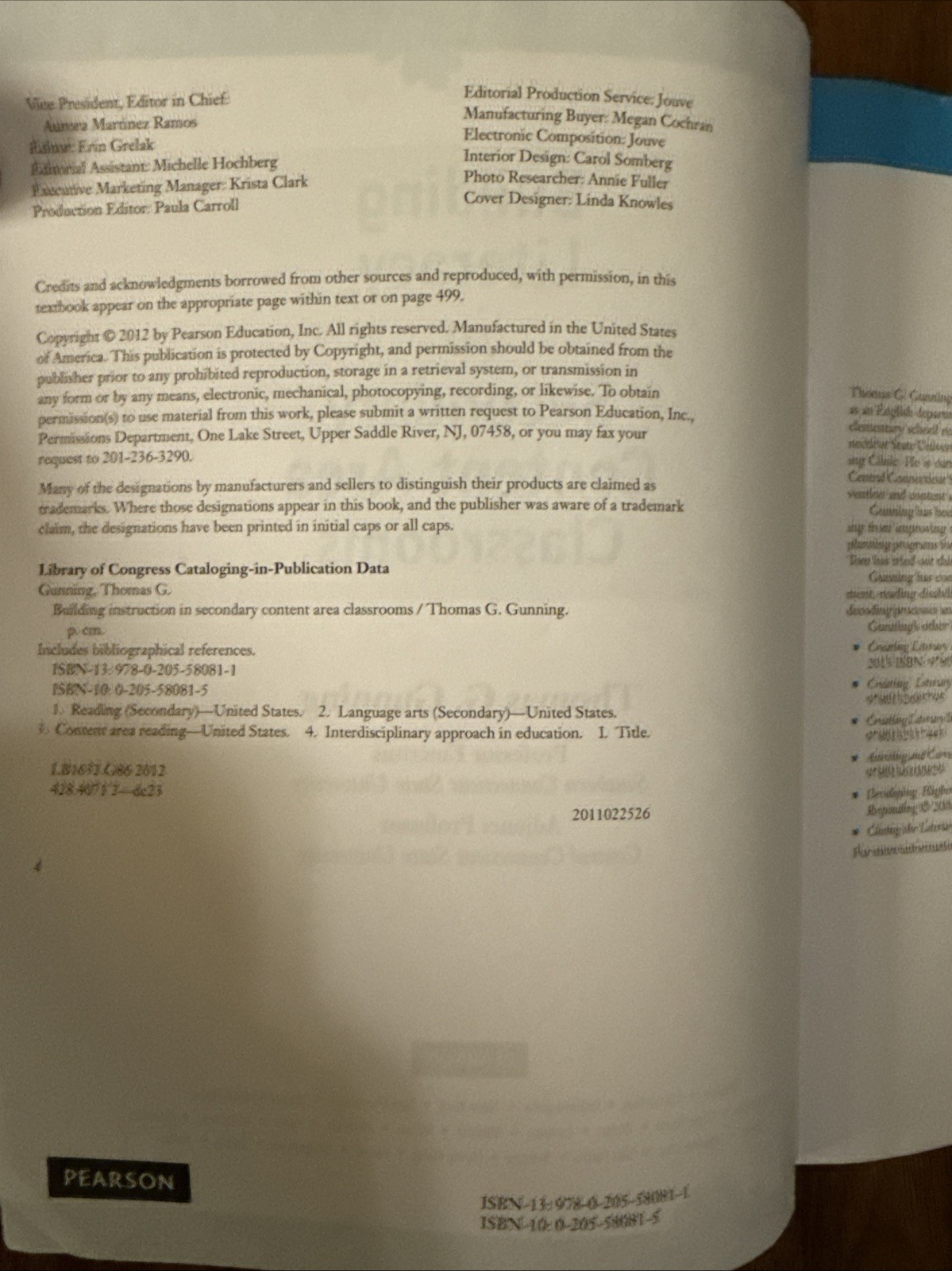 Building Literacy In Secondary Content Area Classrooms by Gunning – VERY GOOD