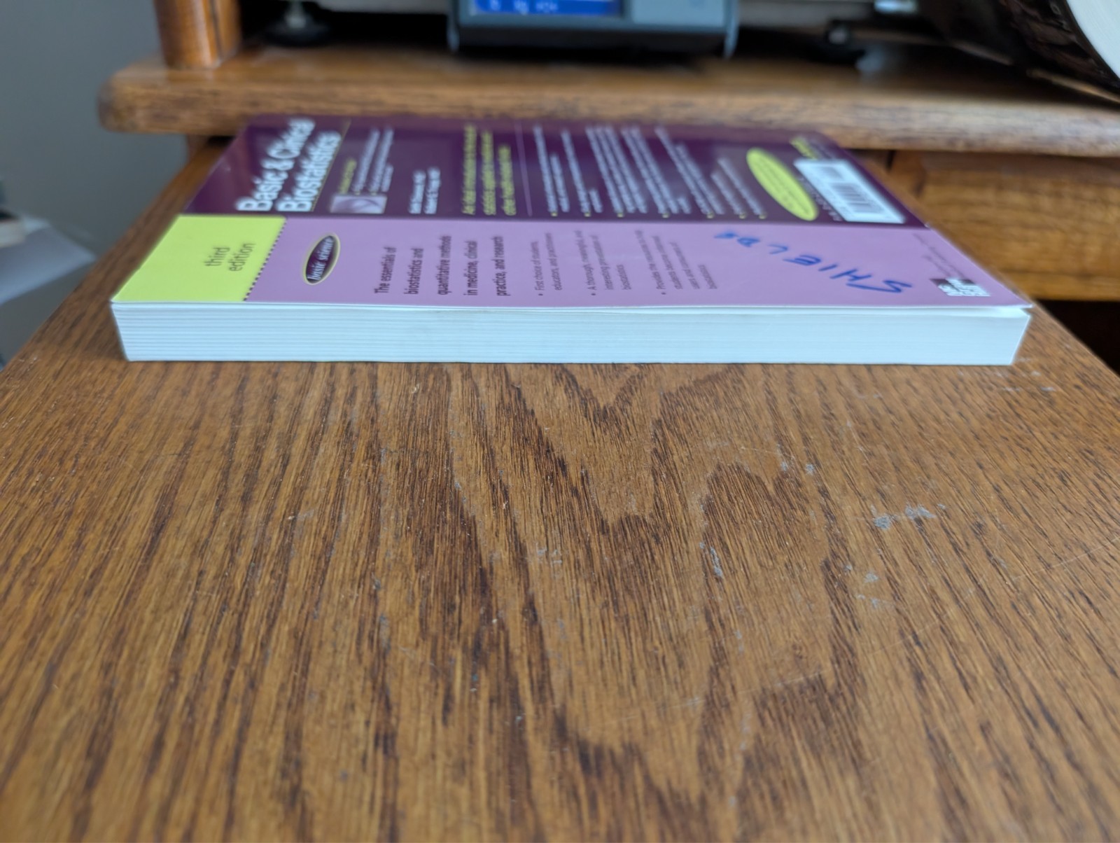 Basic and Clinical Biostatistics (Third Edition) by Susan White. -Paperback