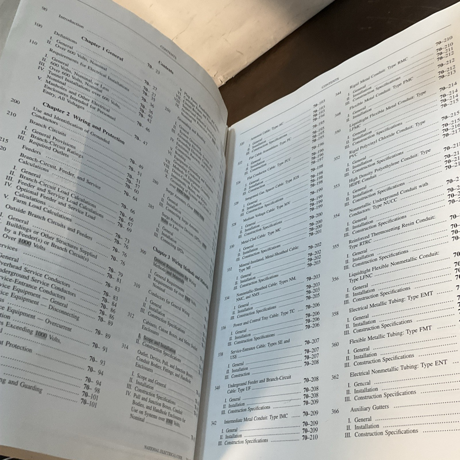 NFPA 70 National Electrical Code (NEC) 2014 Edition – Softcover – NFPA Code Boo