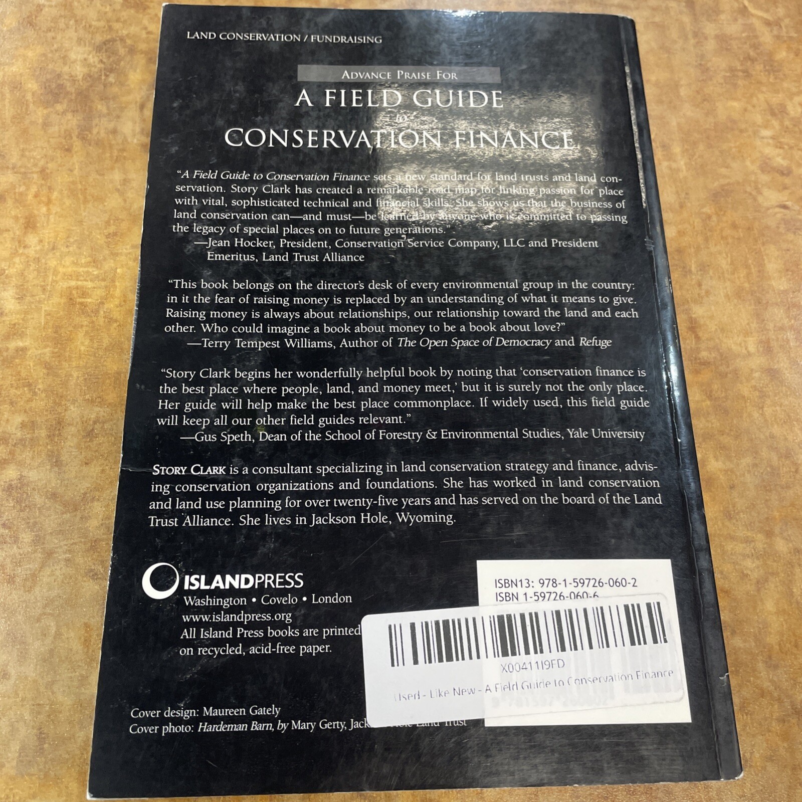 A FIELD GUIDE TO CONSERVATION FINANCE By Story Clark **Mint Condition**