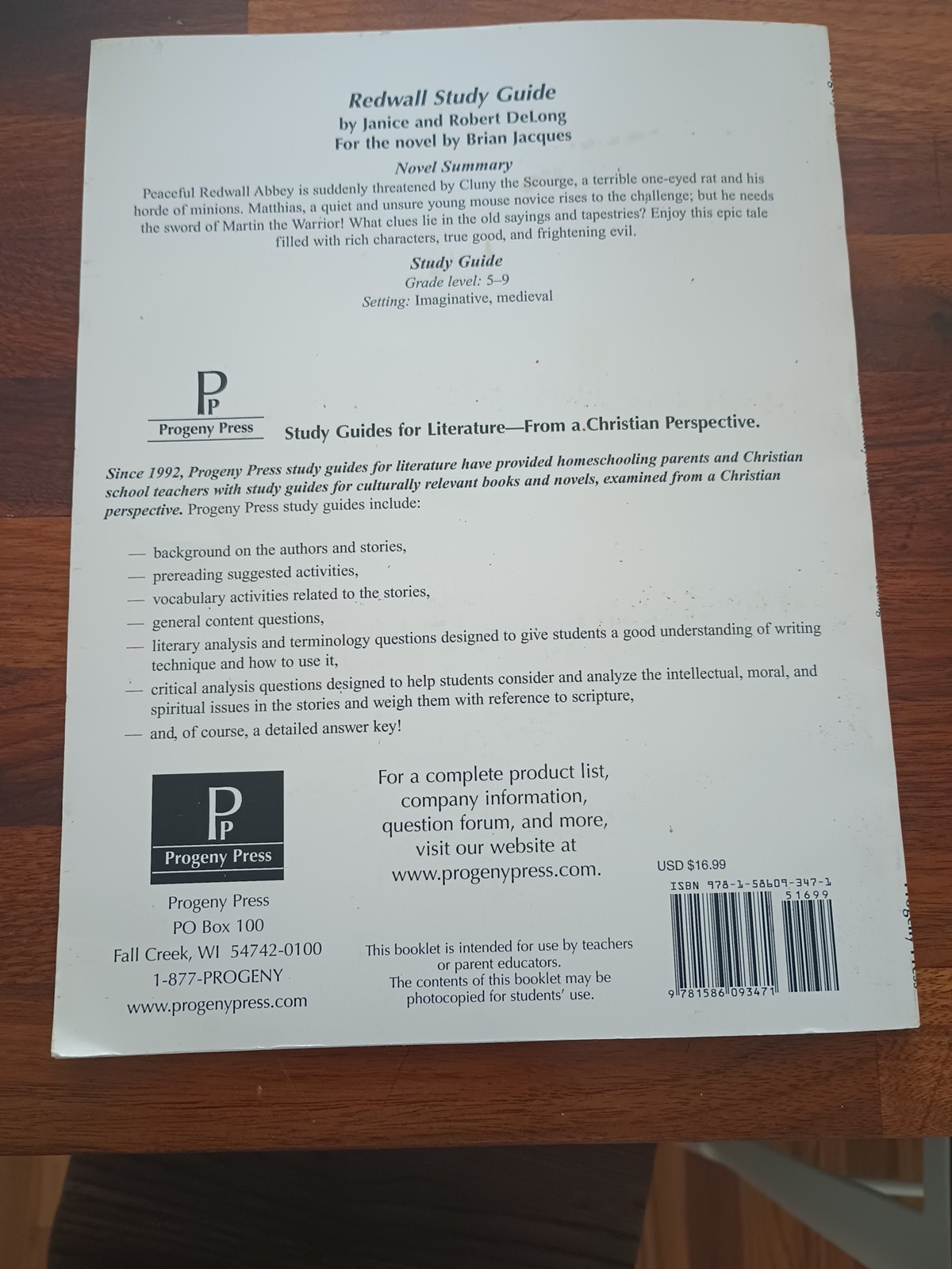 Redwall Study Guide by Janice de Long and Robert de Long (2003, Ringbound)