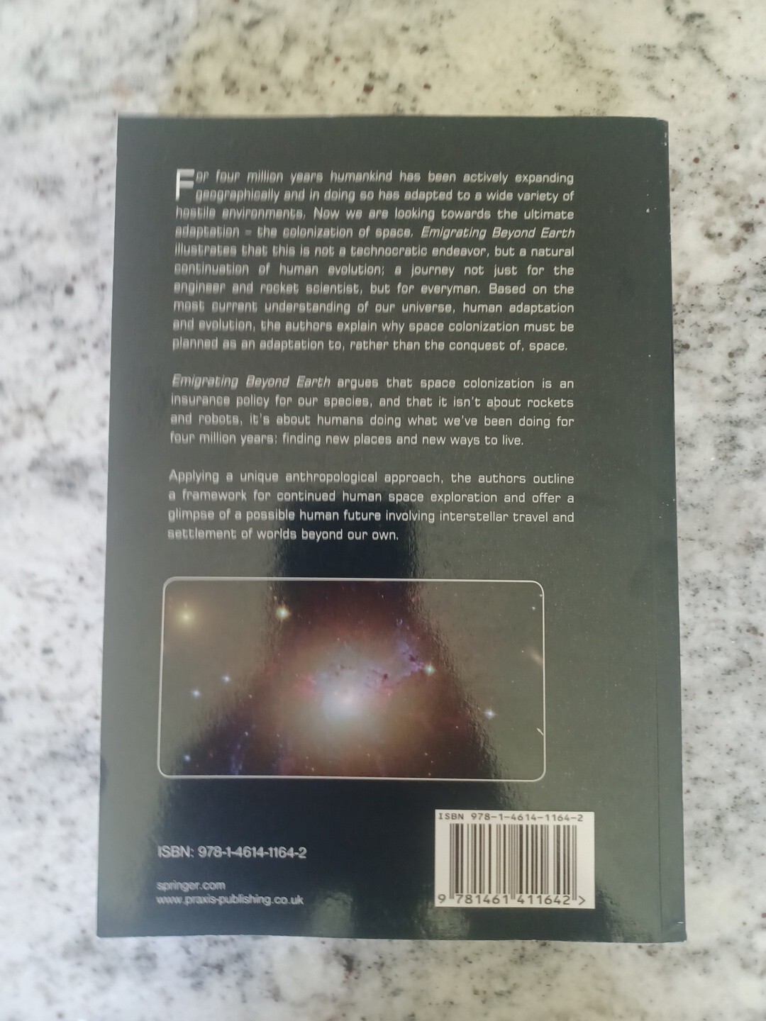 Emigrating Beyond Earth: Human Adapta… by Davies, Evan T. Paperback / softback