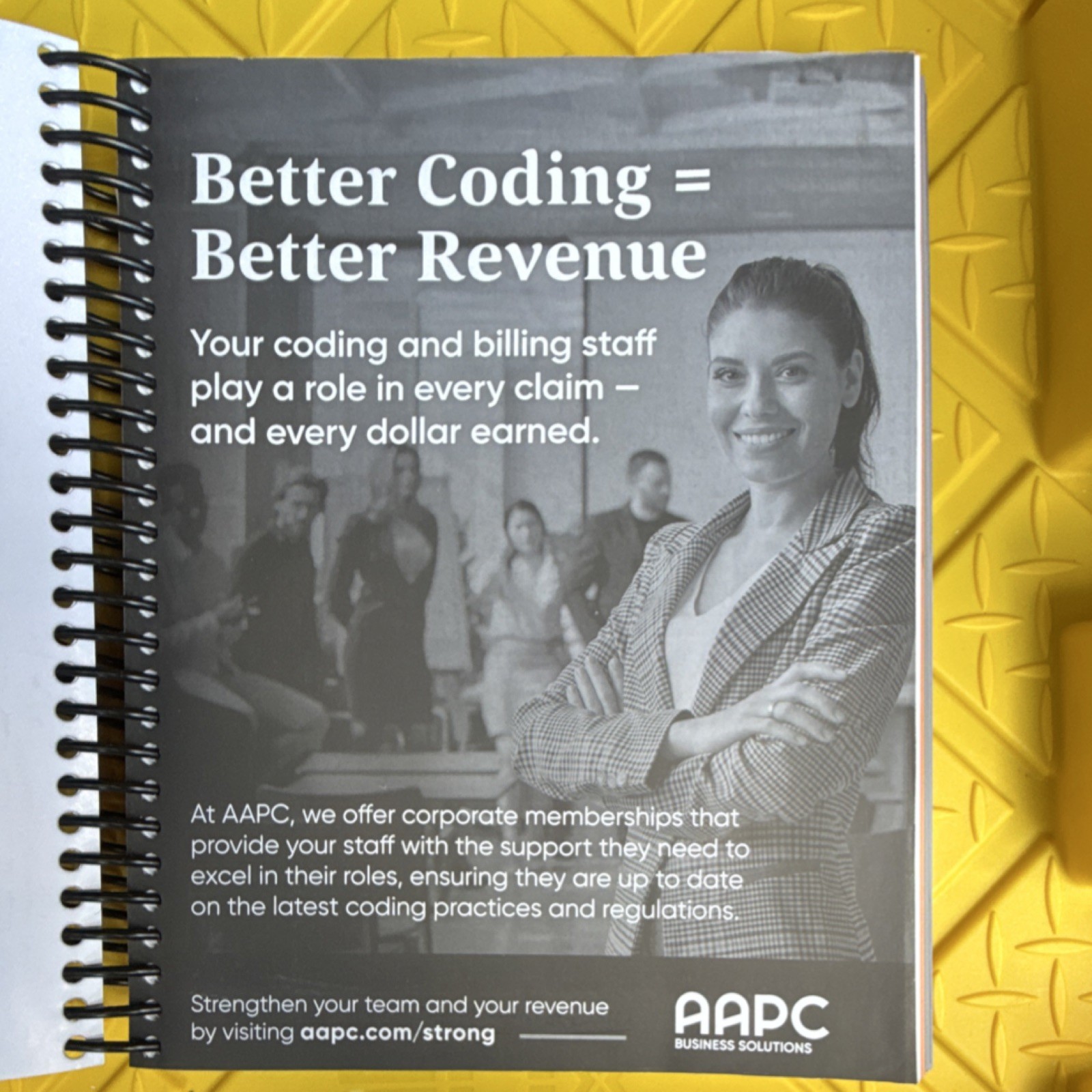 AAPC ICD-10-CM Expert 2024 Spiral Bound Diagnosis Codes Medical Textbook