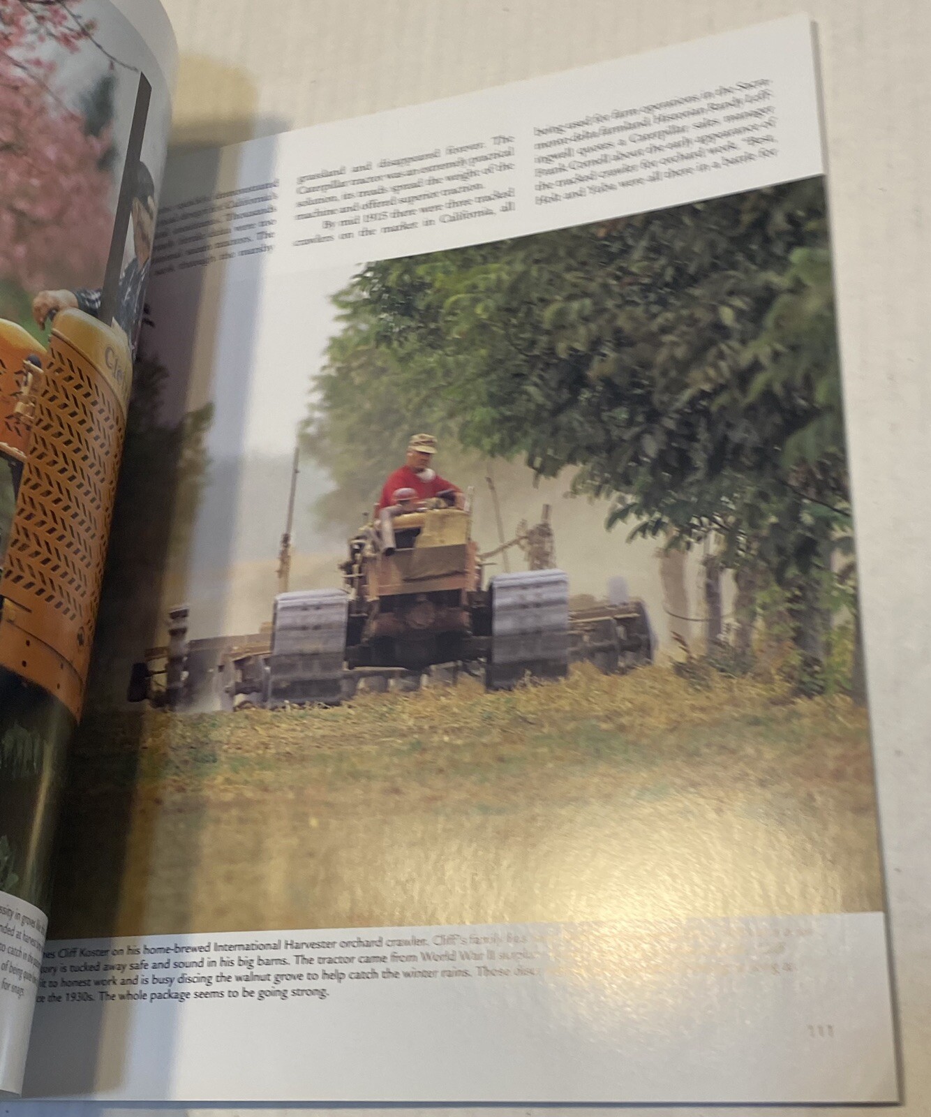 Orchard Tractors (Motorbooks International Farm Tractor Color History) by Halbe