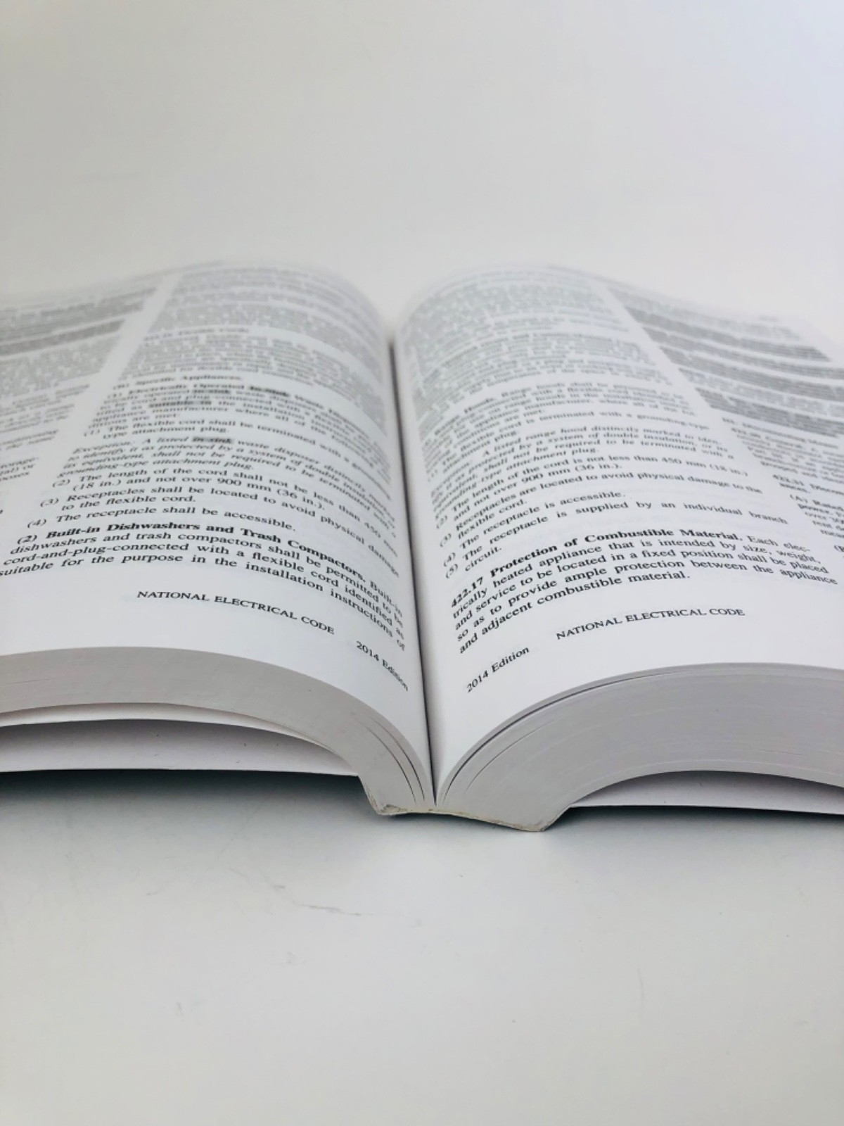 NFPA 70, National Electrical Code 2014 Edition by National Fire Protection SOFT