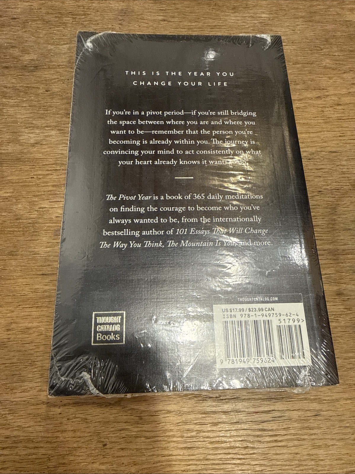 The Pivot Year: 365 Days To Become The Person You Truly Want To Be – NEW SEALED
