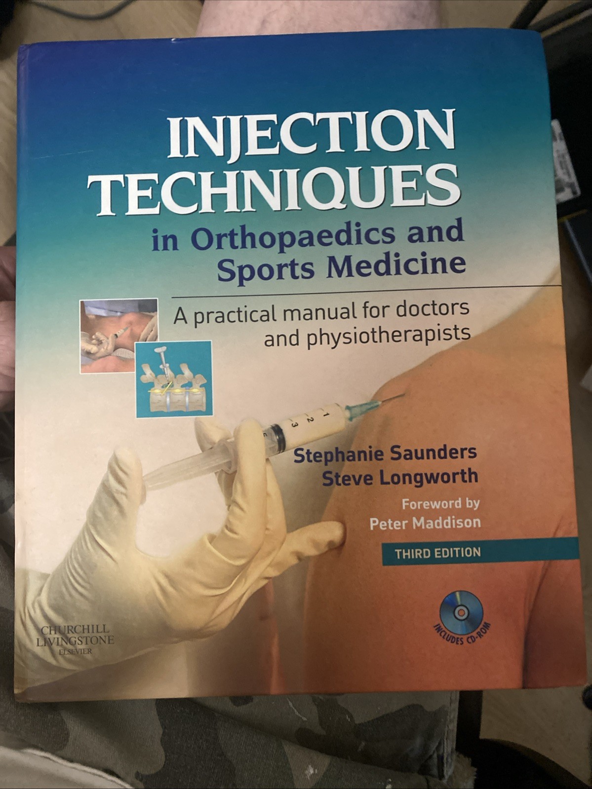 Injection Techniques in Orthopaedics and Sports Medicine with CD-ROM: A Practic,