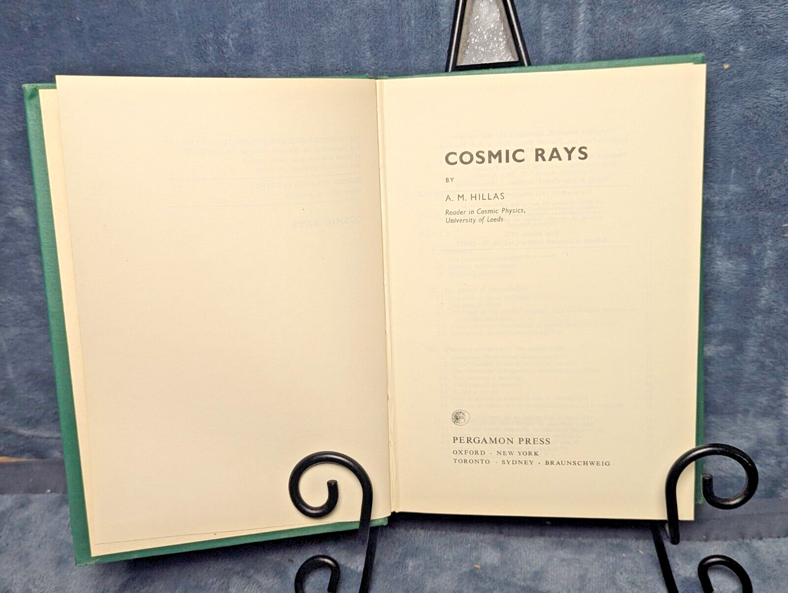 Cosmic rays, The Commonwealth Library Selected Readings in physics 1972 1st Ed