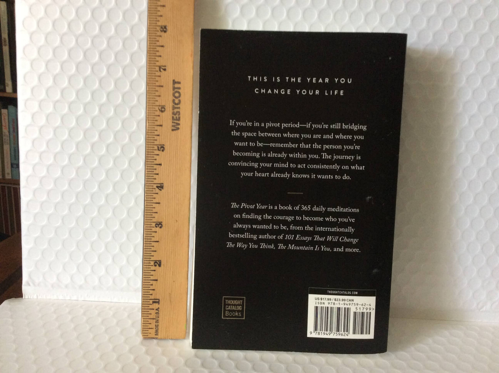 The Pivot Year: 365 Days Become the…by Brianna Wiest (2023, Paperback) SIGNED