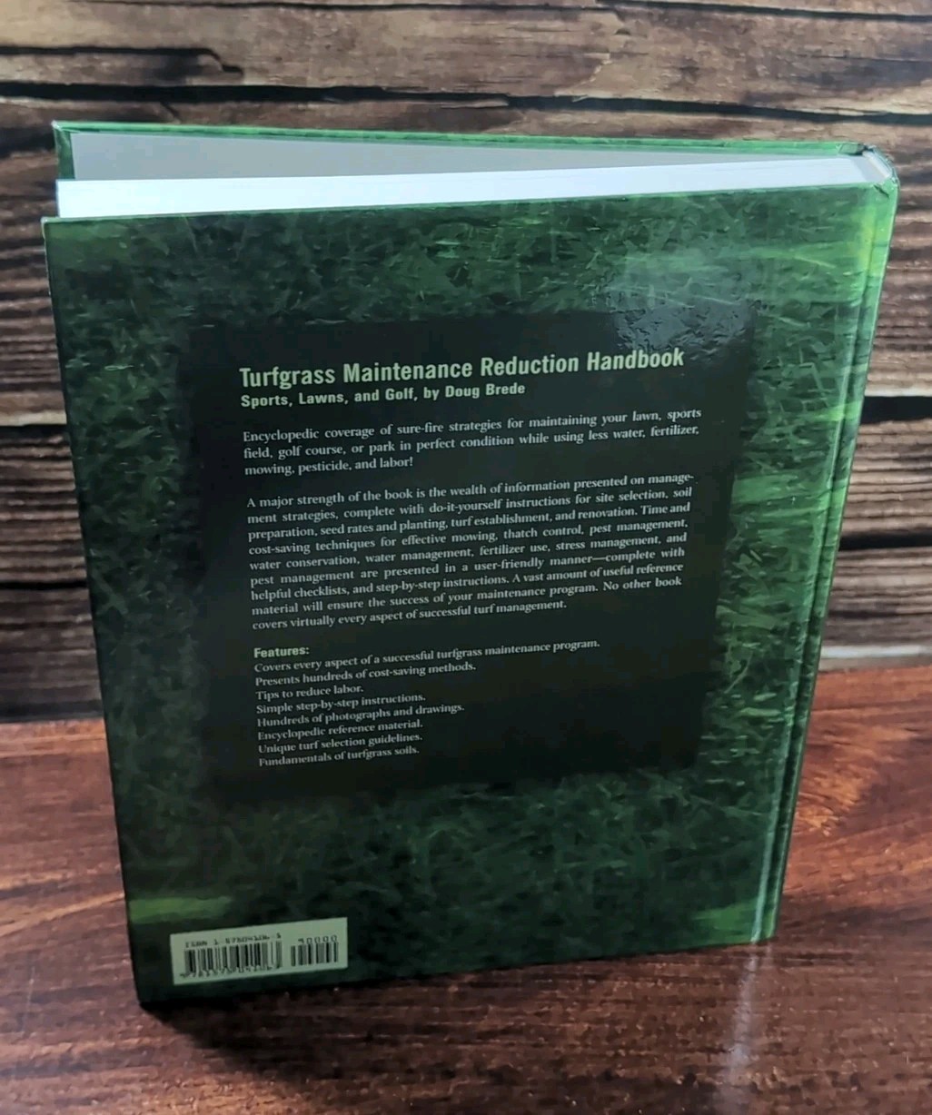 Turfgrass Maintenance Reduction Handbook: Sports, Lawns and Golf by Doug Brede