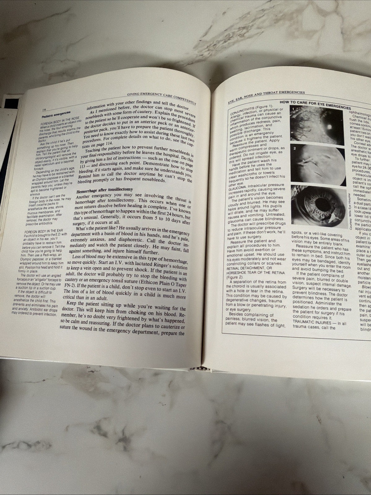 Nursing Skillbooks Ser.: Giving Emergency Care Competently by Not Available…