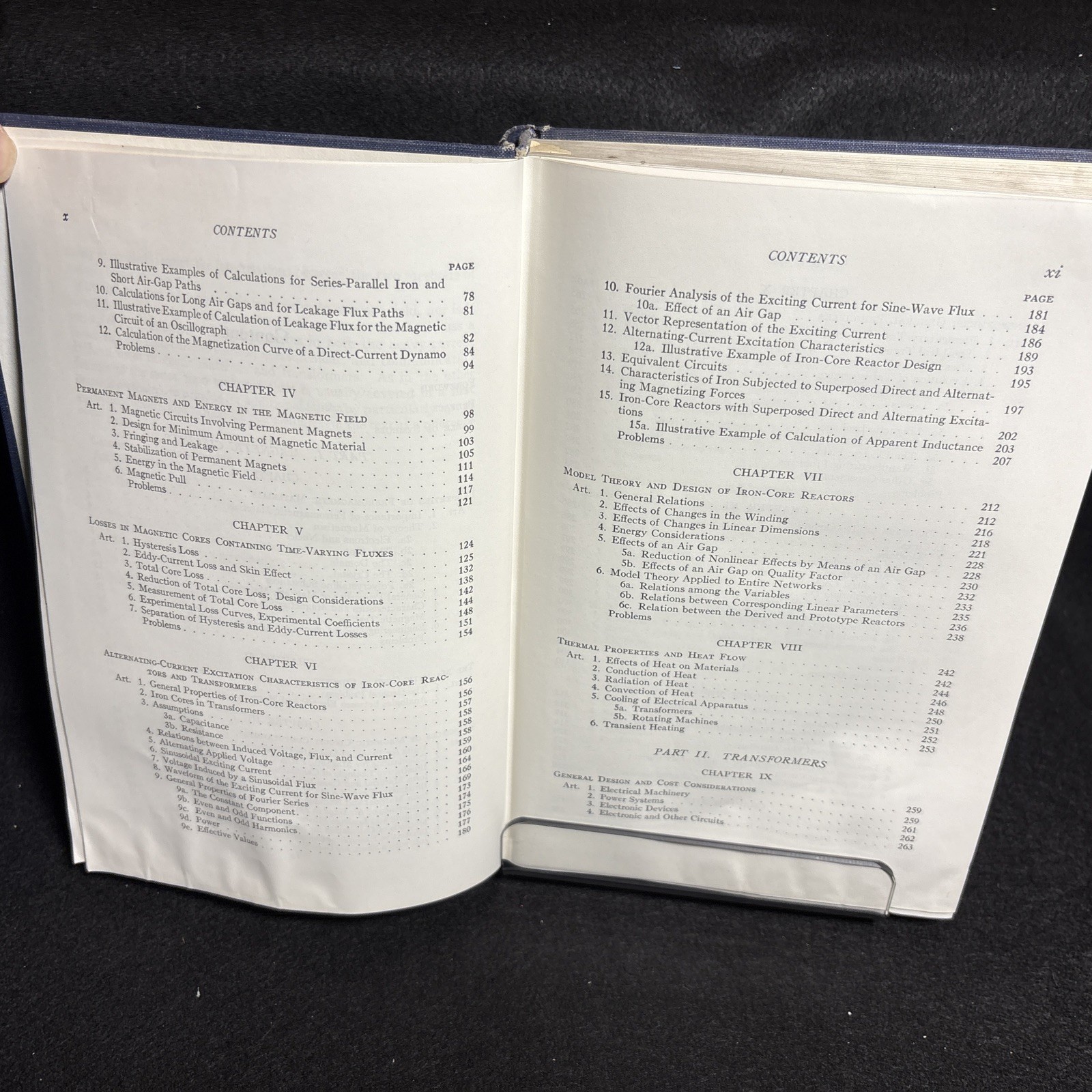 Magnetic Circuits and Transformers by Staff of MIT 1958