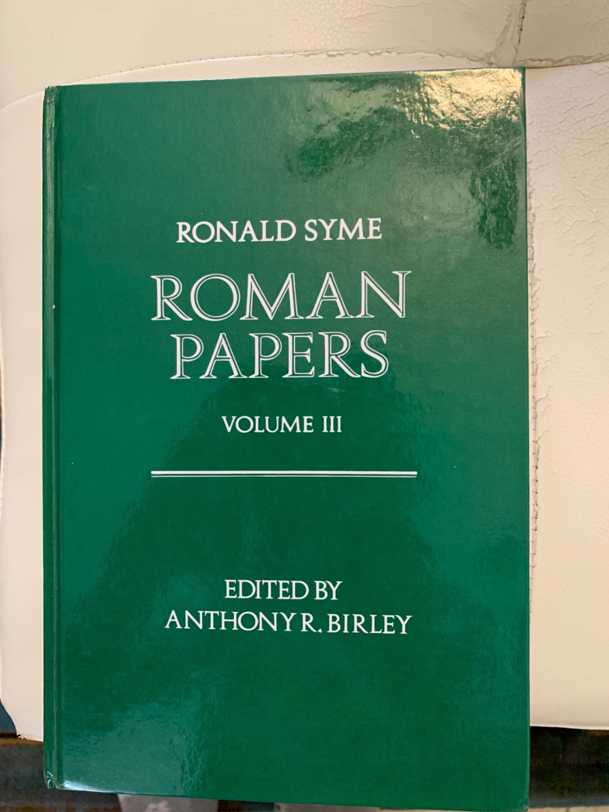 Roman Papers: Volume III (Very Good Condition) – 9780198148395