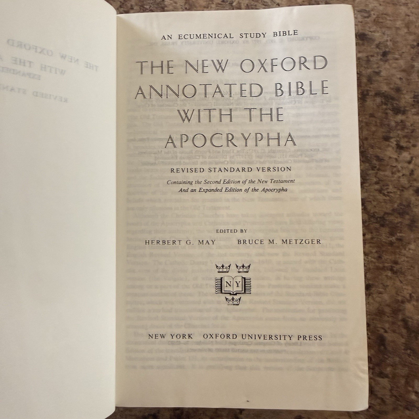 New Oxford Annotated Bible with the Apocrypha, Revised Standard Version 1977