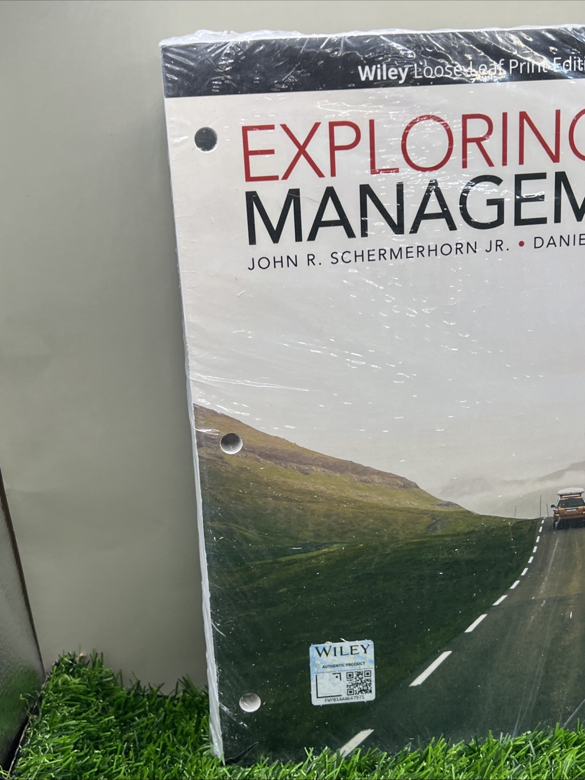 Exploring Management – Ring-bound By Schermerhorn Jr, John R – New