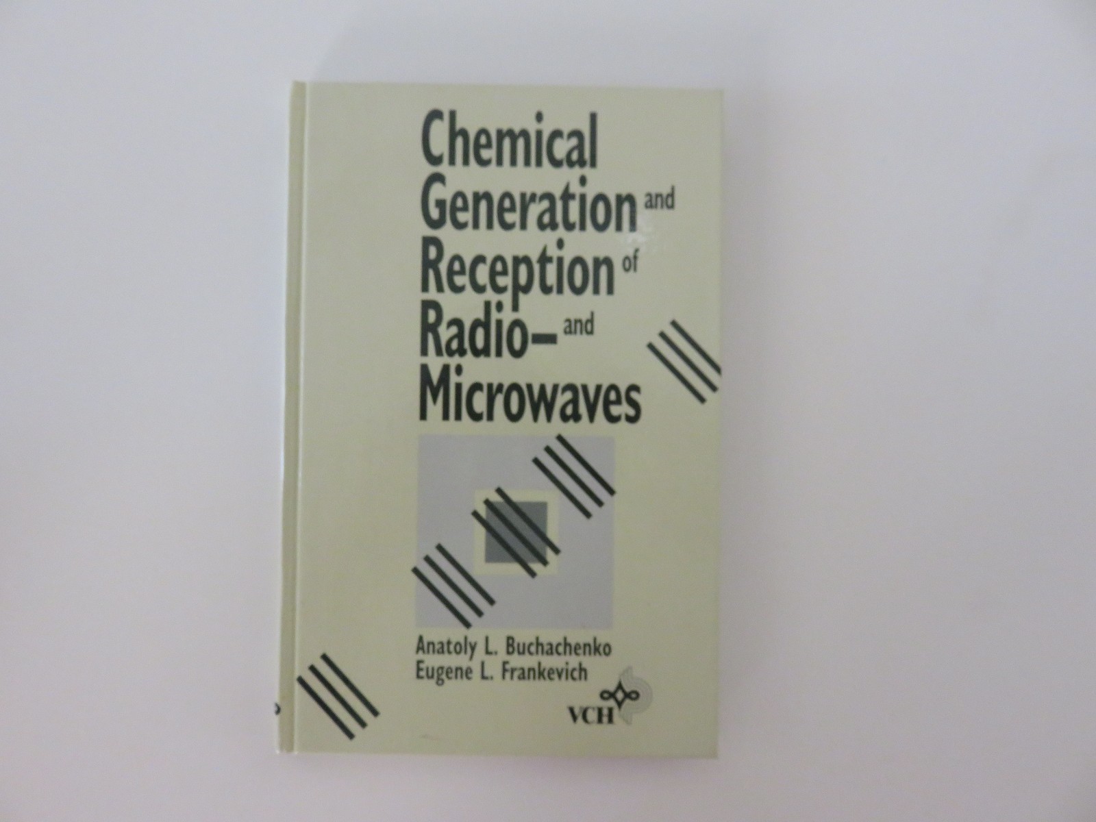 Chemical Generation and Reception of Radio-and Microwaves 1st Edition