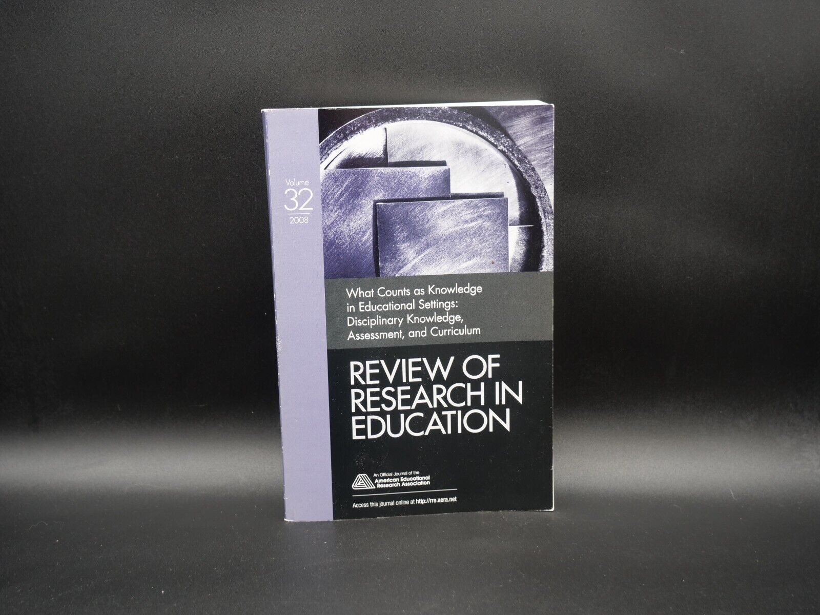 Review of Research in Education What Counts As Knowledge in Educational Settings
