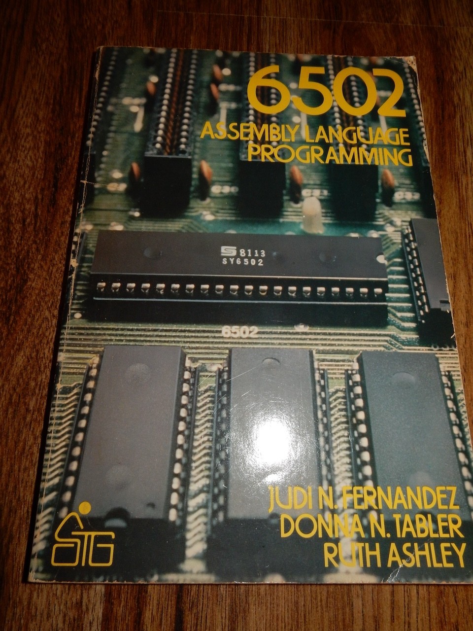 Vintage 6502 Assembly Language Programming Wiley 1983 VTG Paperback Book