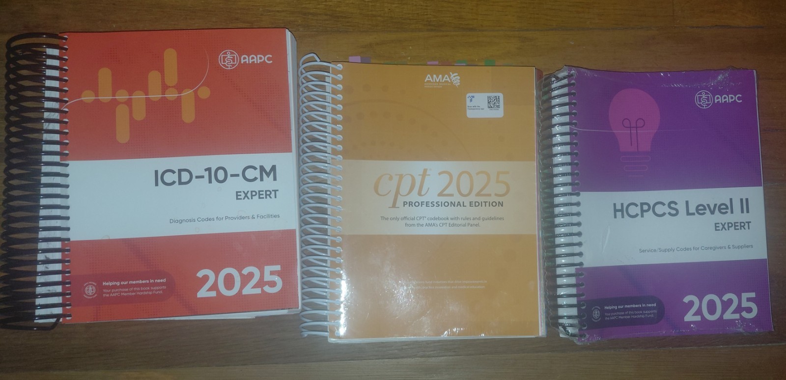 AAPC BUNDLE ICD-10-CM Expert 2025, CPT 2025, and HCPCS Level II 2025 Excellent