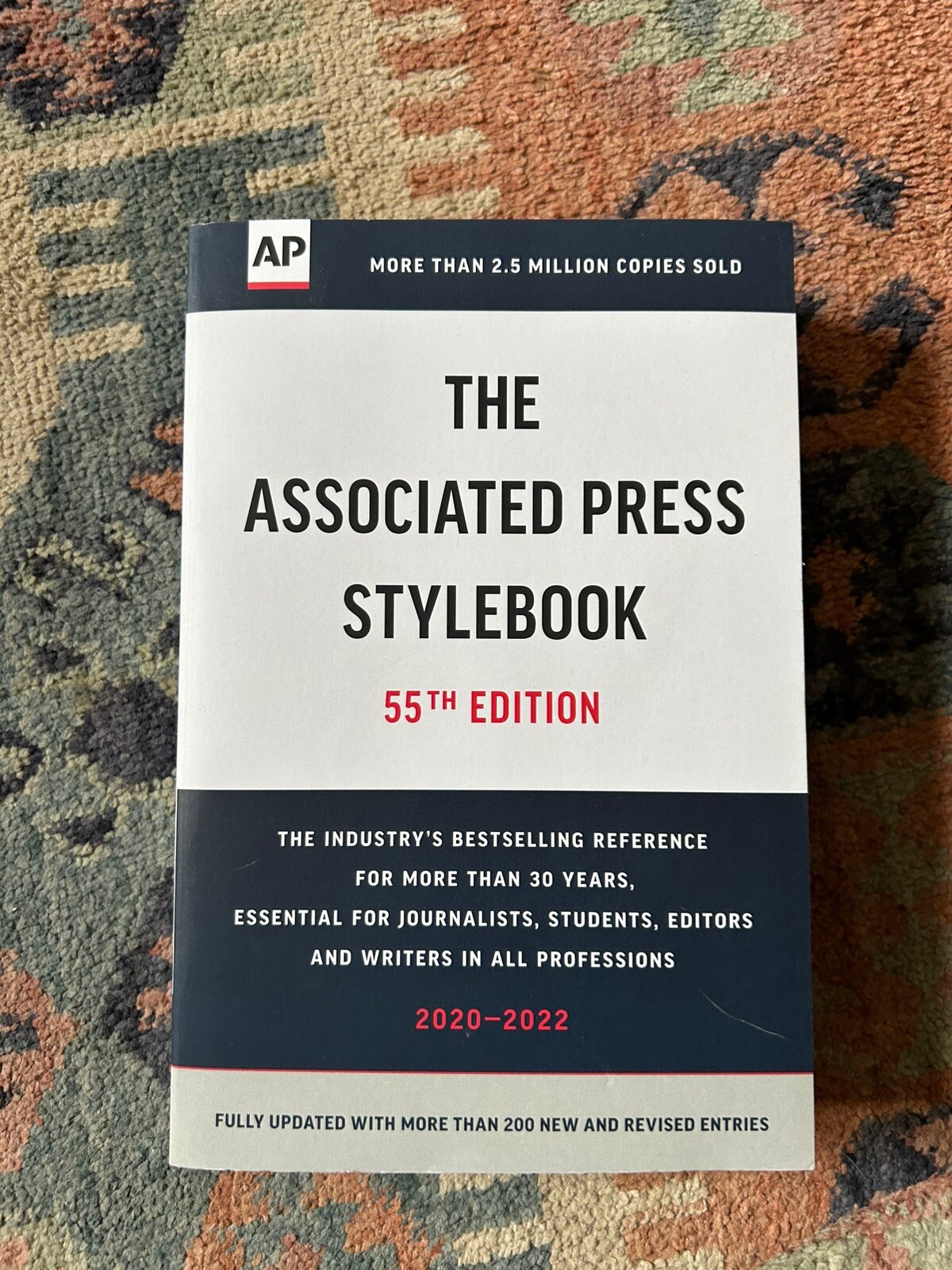 The Associated Press Stylebook: 2020-2022 by Associated Press
