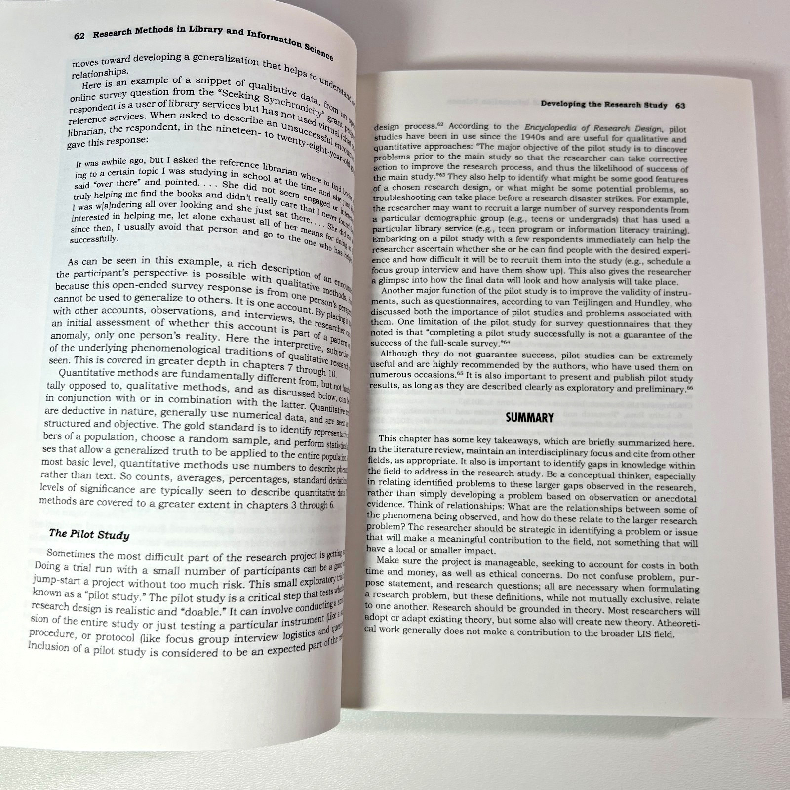 Research Methods in Library and Information Science Connaway Radford Paperback