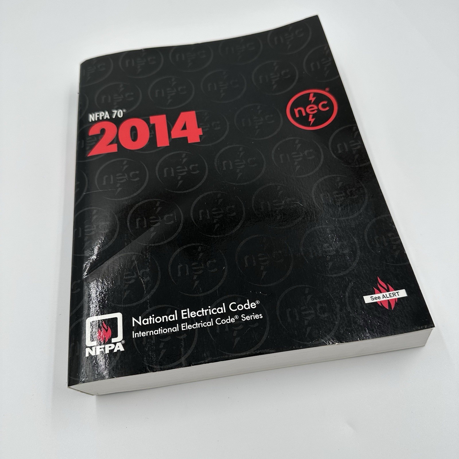 NFPA 70, National Electrical Code : 2014 Edition NFPA