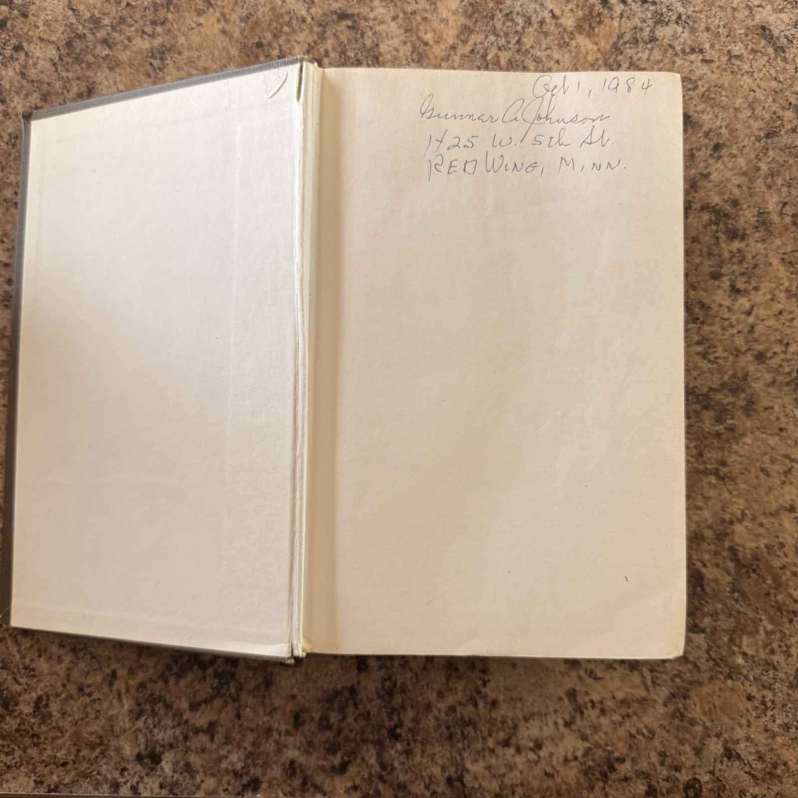 New Oxford Annotated Bible with the Apocrypha, Revised Standard Version 1977