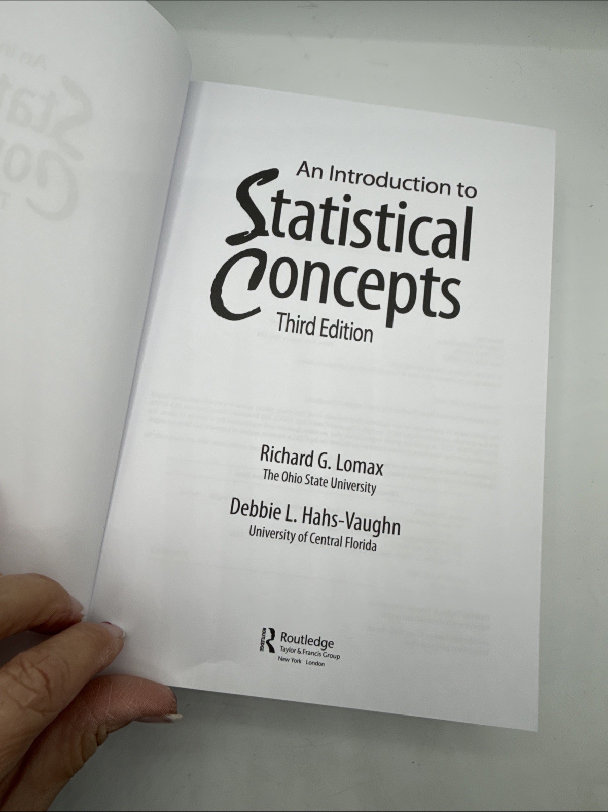 An Introduction to Statistical Concepts: Third Edition hardcover Used – Very G