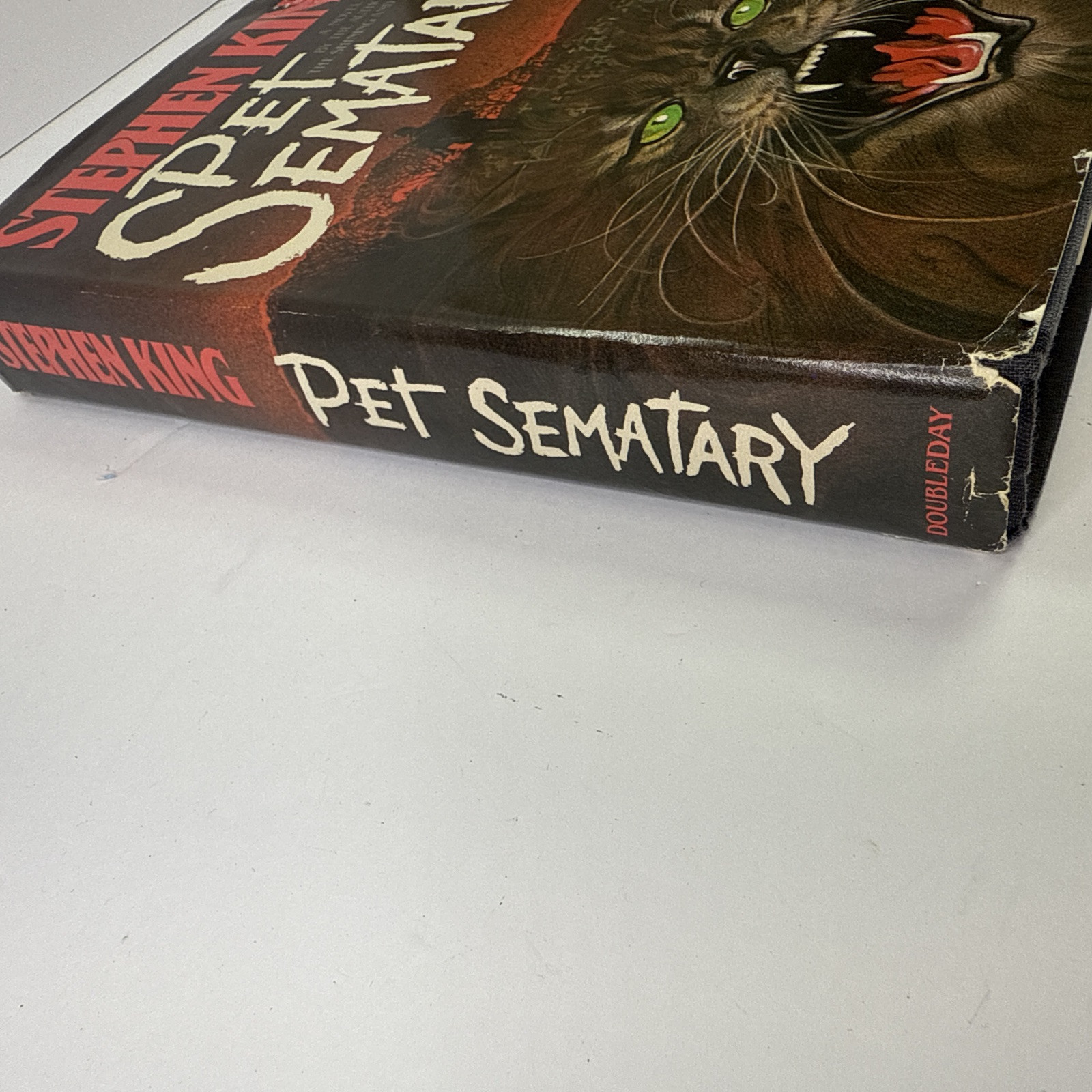 Pet Sematary by Stephen King Doubleday 1983 (Y43 Gutter Code)