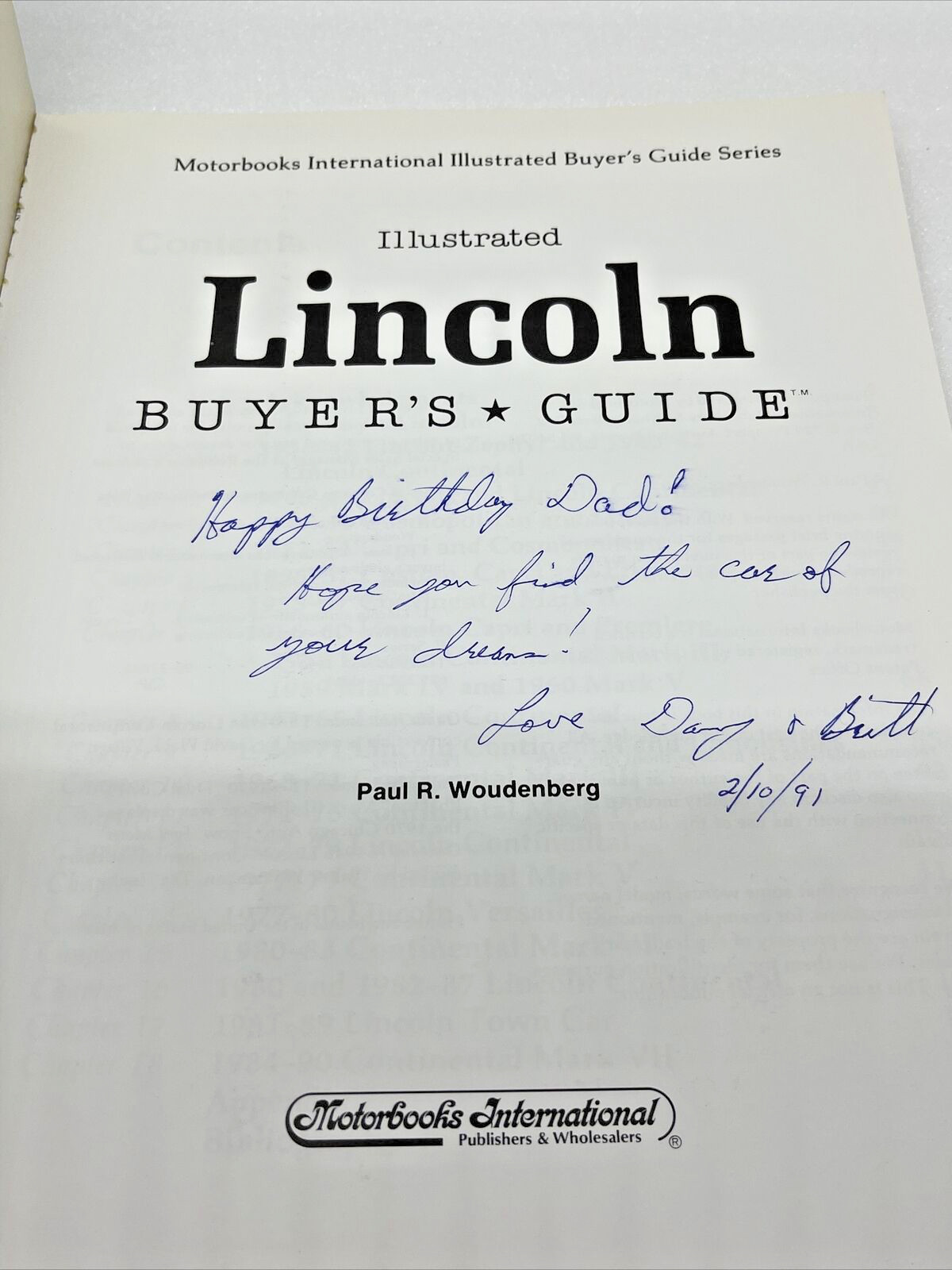 Illustrated Lincoln Buyer’s Guide by Paul R. Woudenberg 1990 Motorbooks Int’l