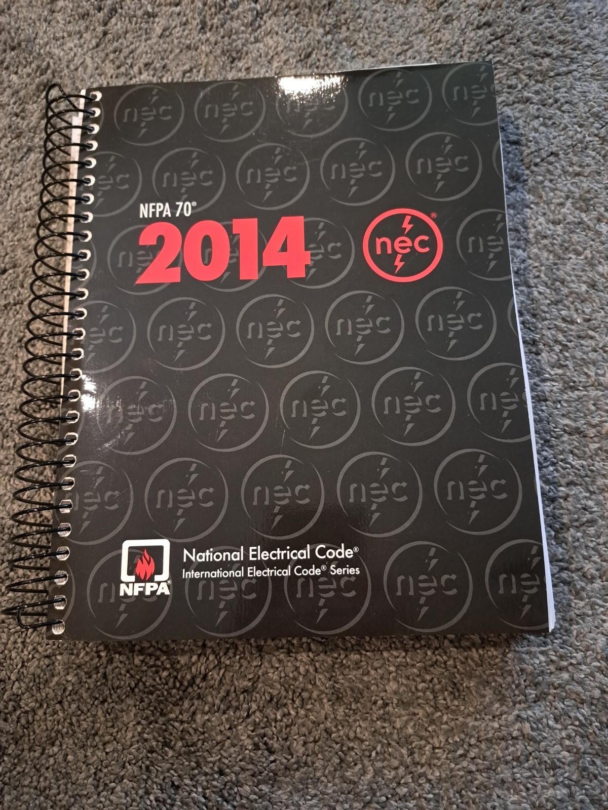 NFPA 70, National Electrical Code : 2014 NEC Spiralbound