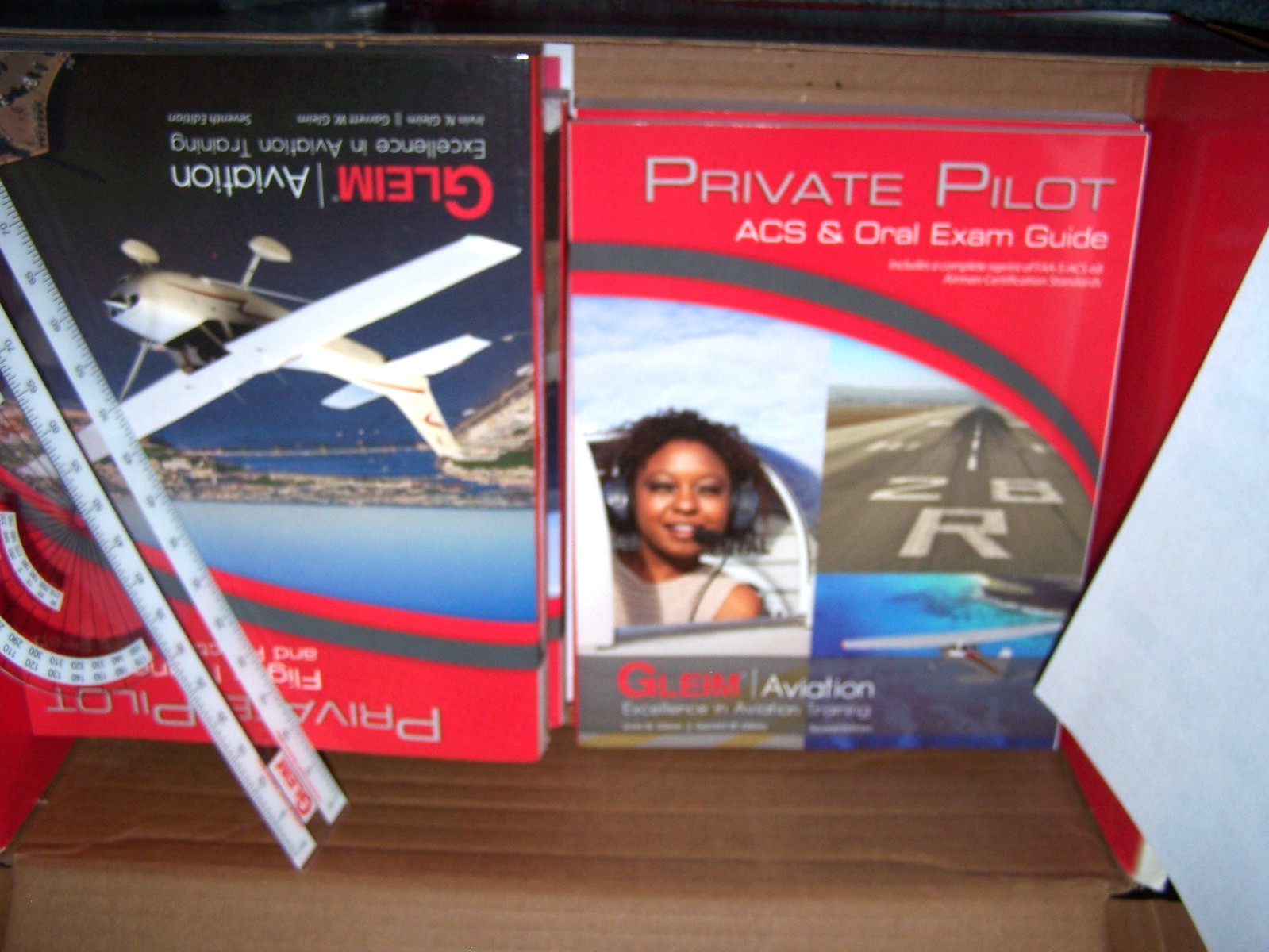 Gleim 2019 Private Pilot Kit – Lightly Used (1 book only is used)- no software,