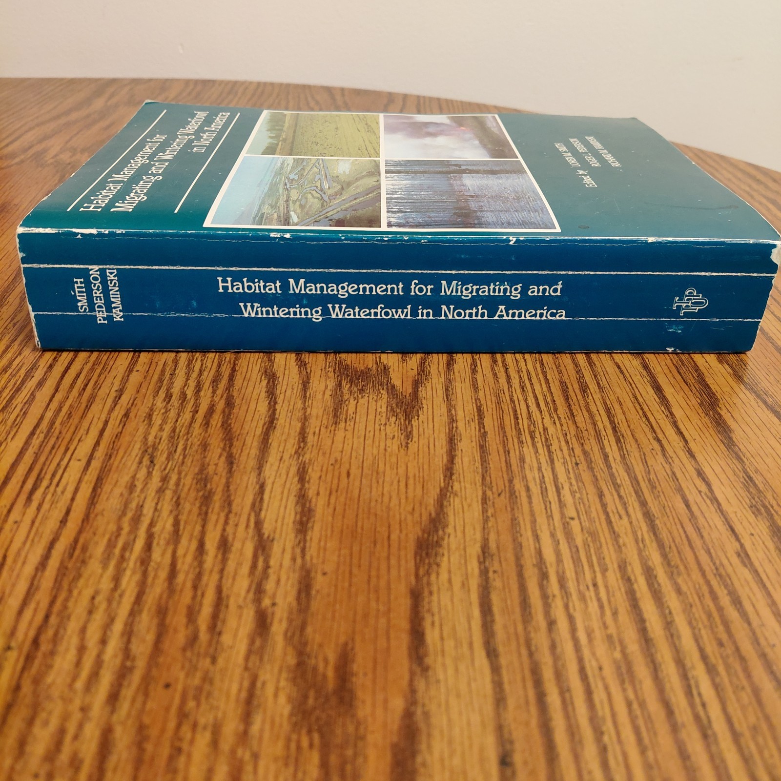 Habitat Management for Migrating and Wintering Waterfowl in N.A. See Description