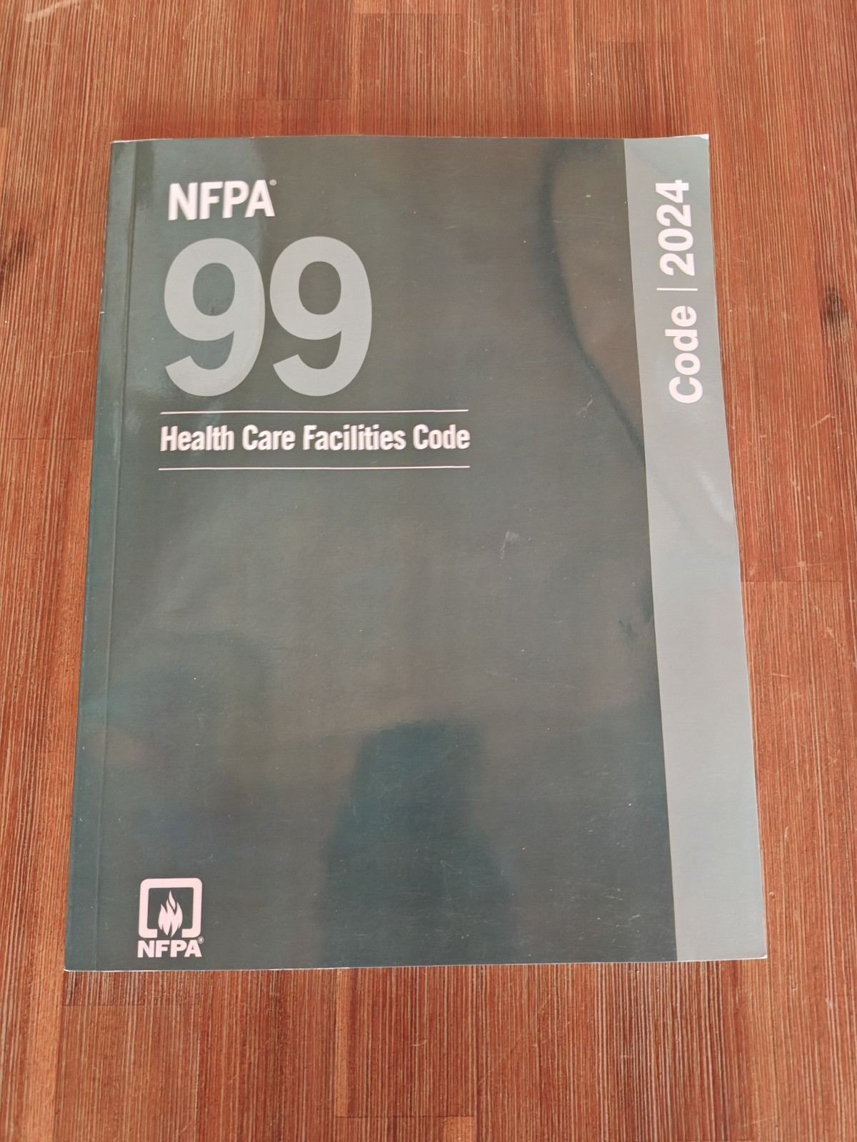 NFPA 99 Health Care Facilities Code 2024 Manual Medical Guide 9781455930548