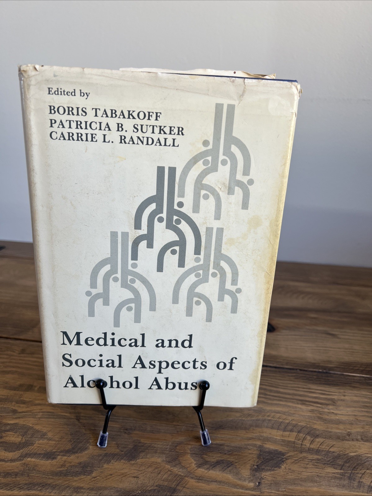 Medical And Social Aspects of Alcohol Abuse by Tabakoff et al 1983 1st Printing