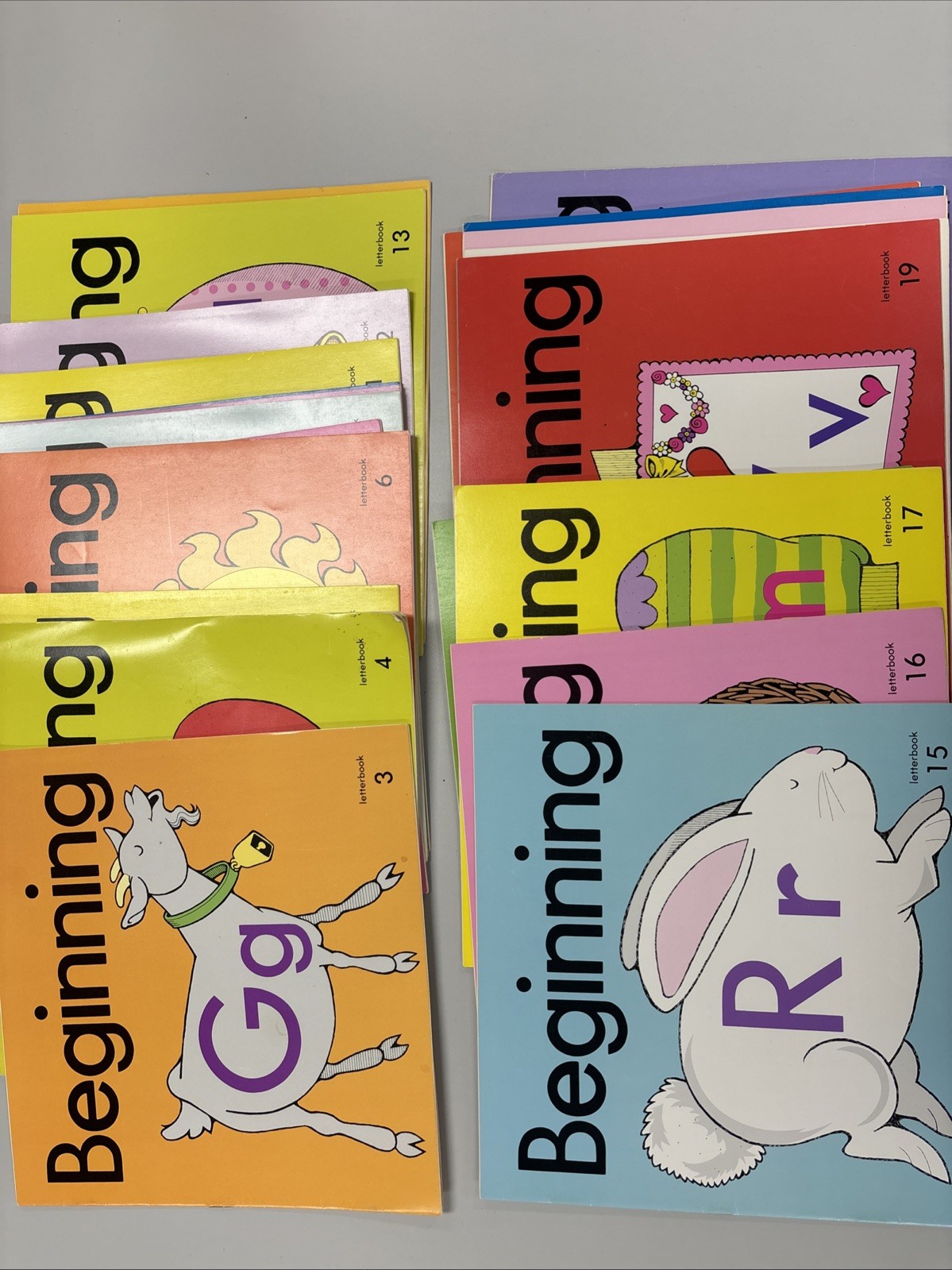 Beginning to Read Write & Listen 22 Letterbooks, LIKE NEW, READ