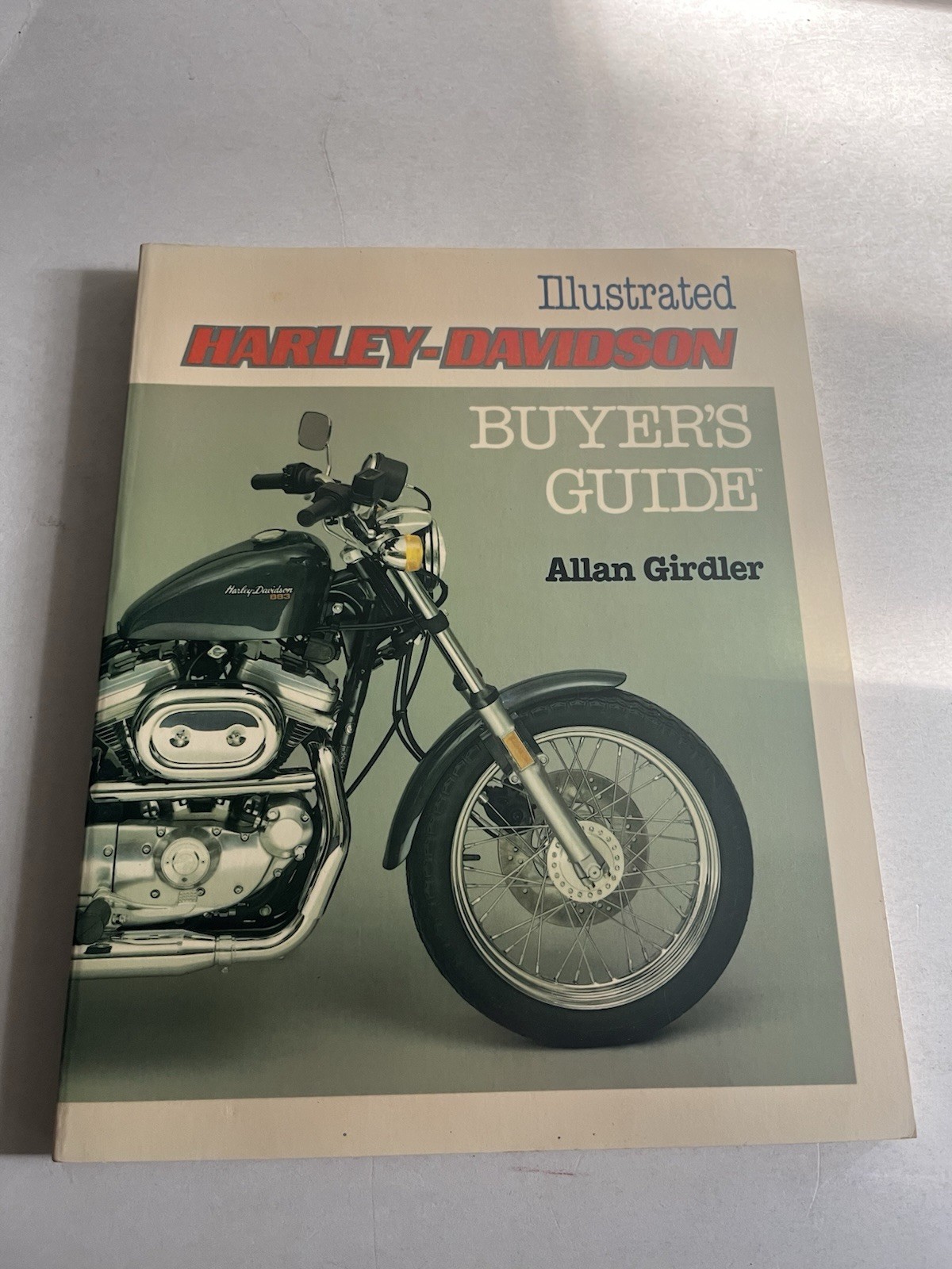 Illustrated Harley-Davidson Buyer’s Guide by Allen Girdler Vintage TPB 1986 EXC